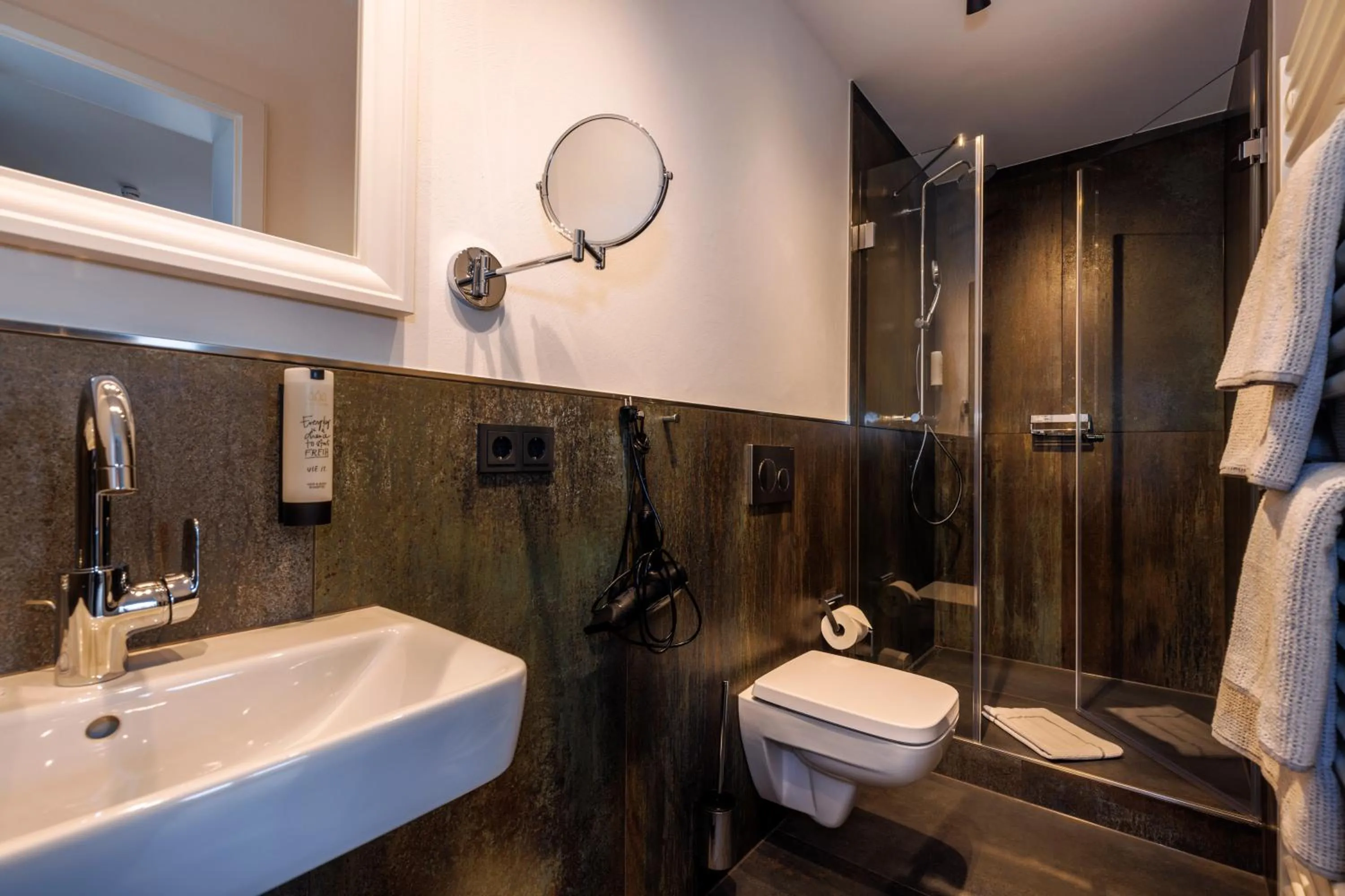 Bathroom in Logierhaus RheintorEins