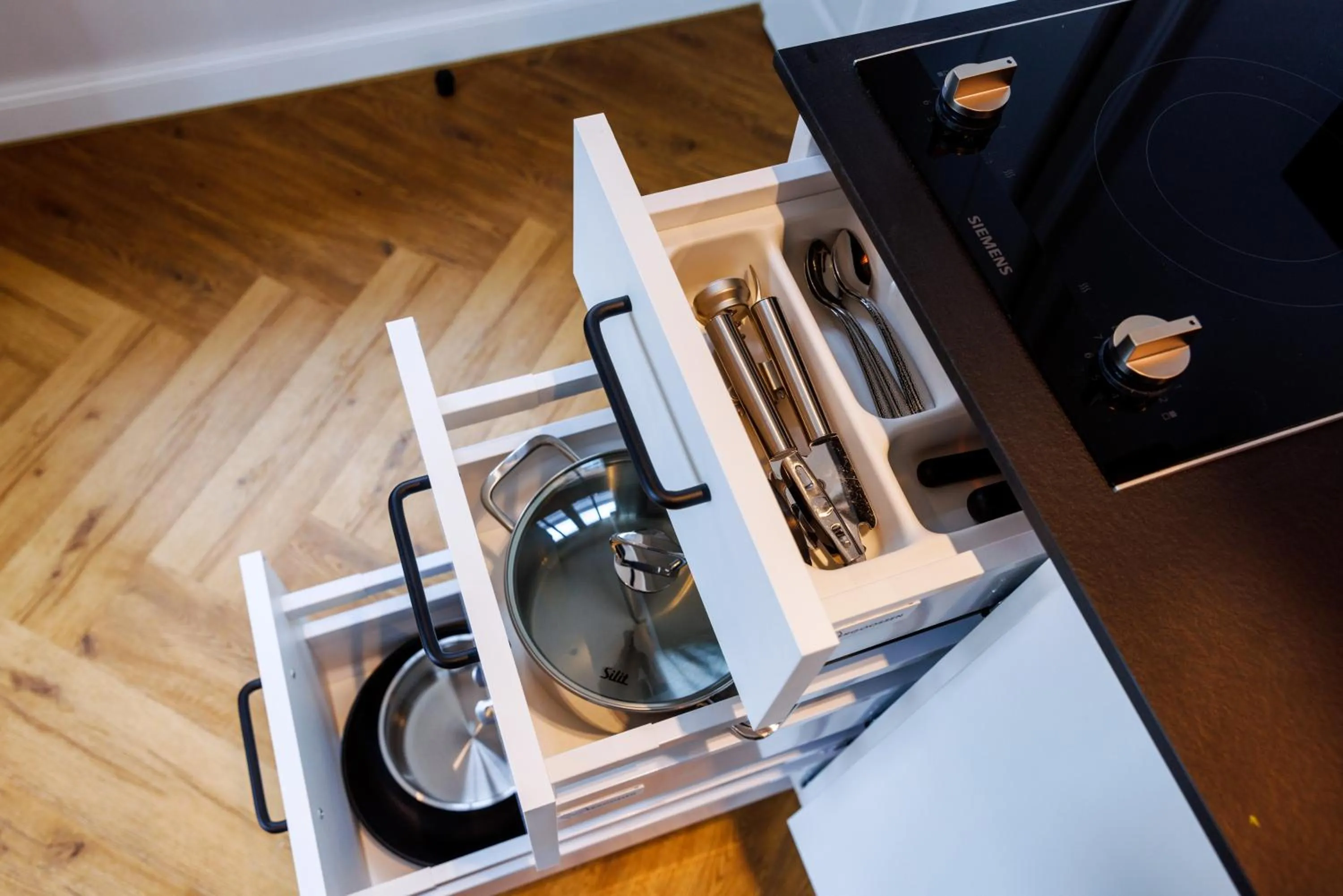 Kitchen or kitchenette in Logierhaus RheintorEins