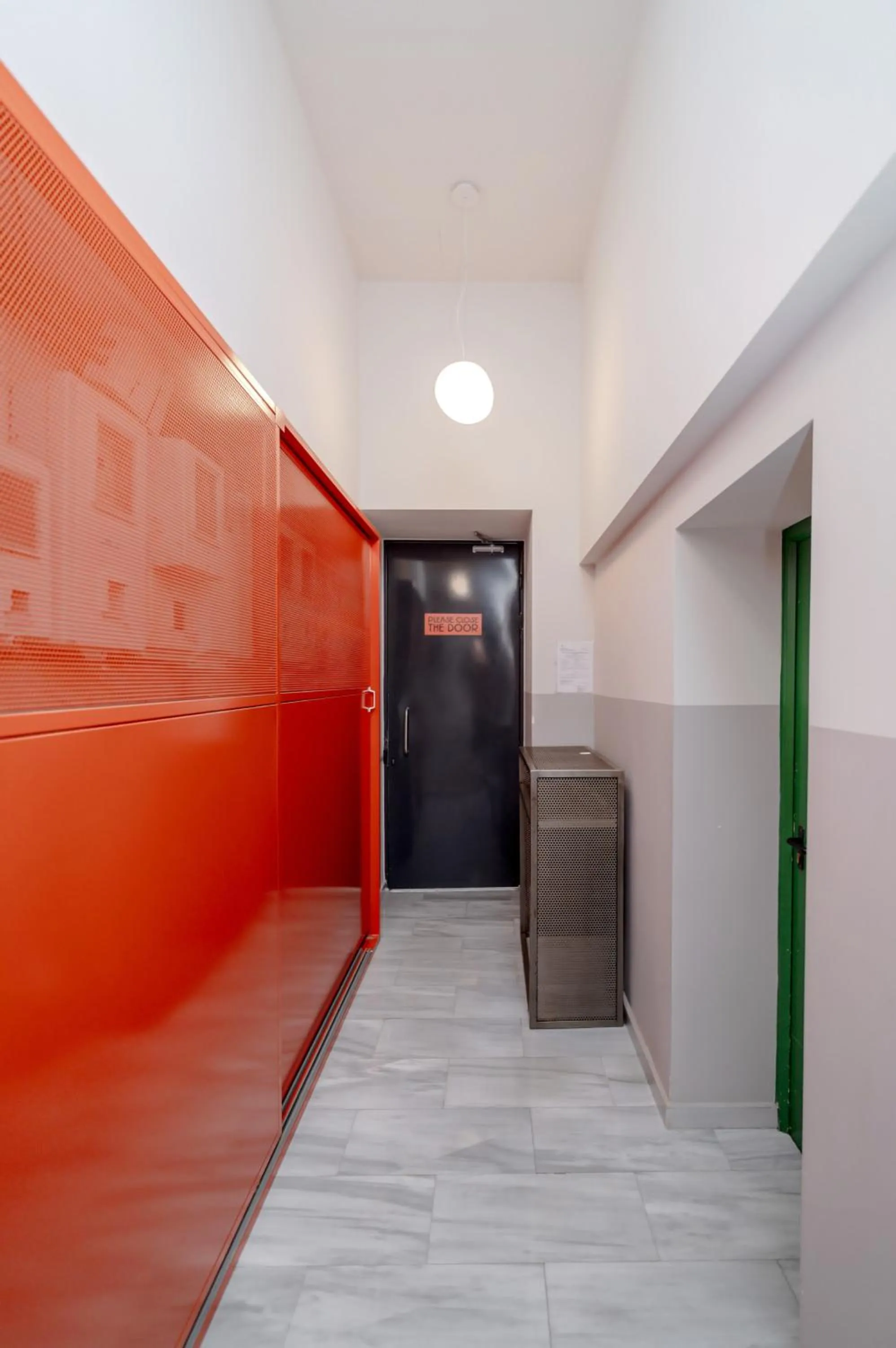 Area and facilities in Next door Athens