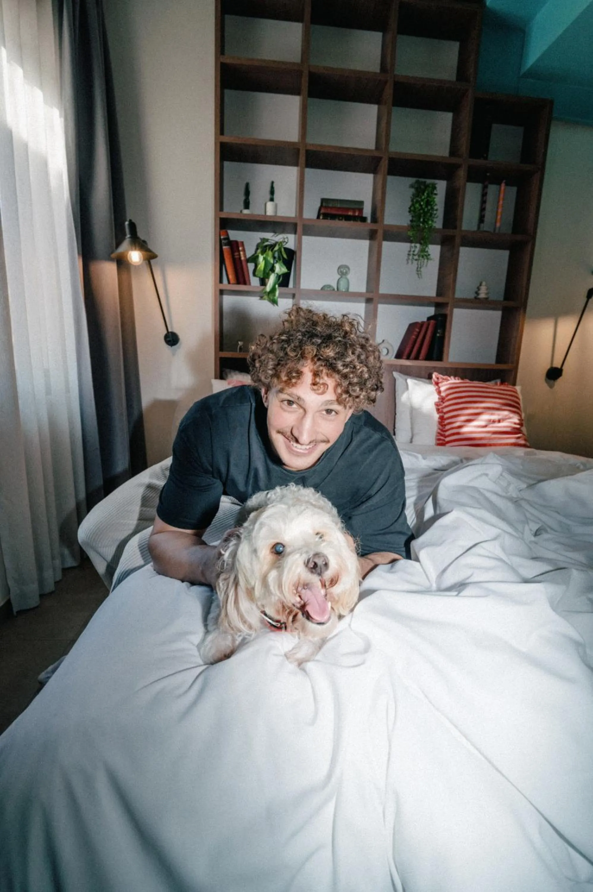 Bedroom, Bed in Next door Athens