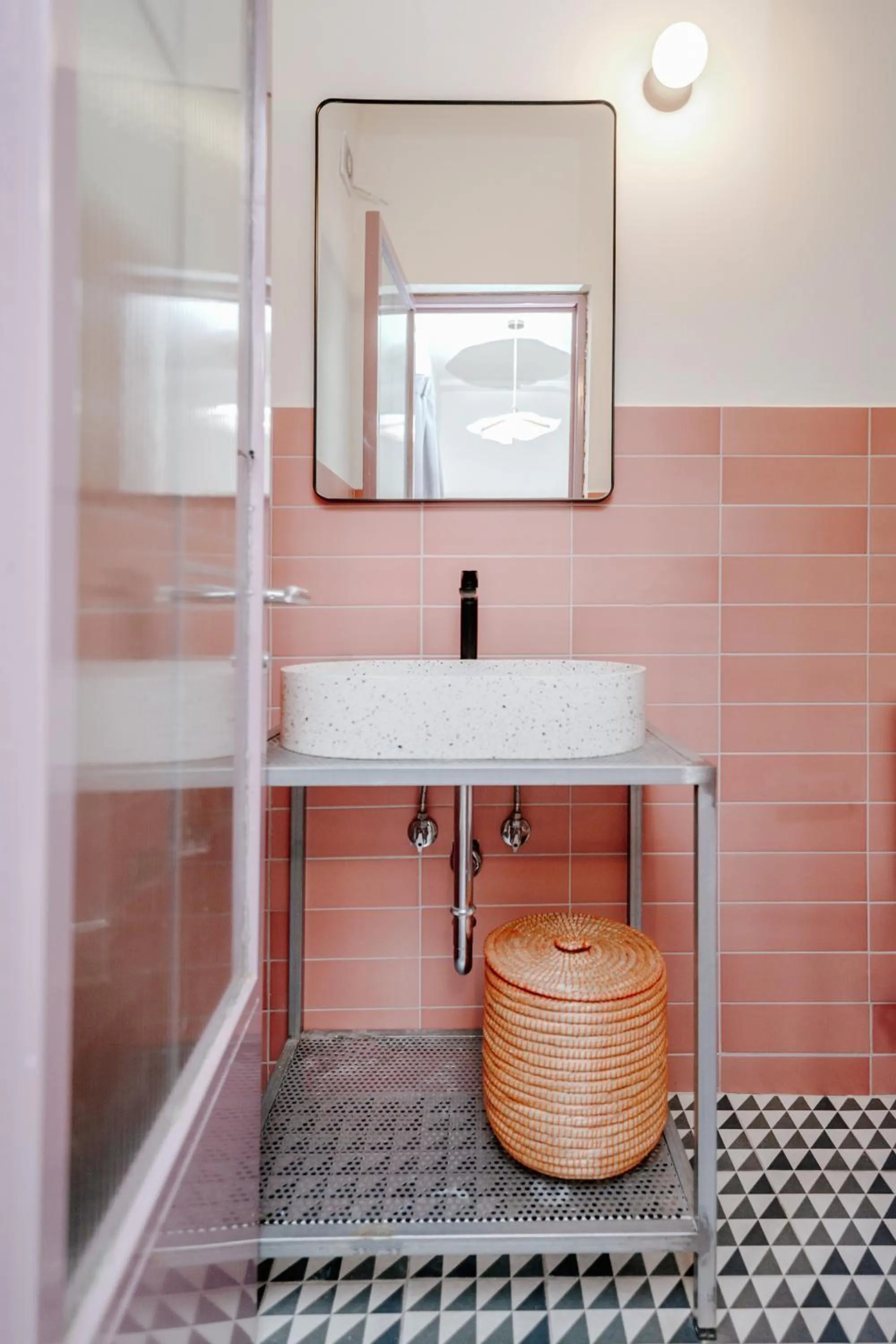 Bathroom in Next door Athens