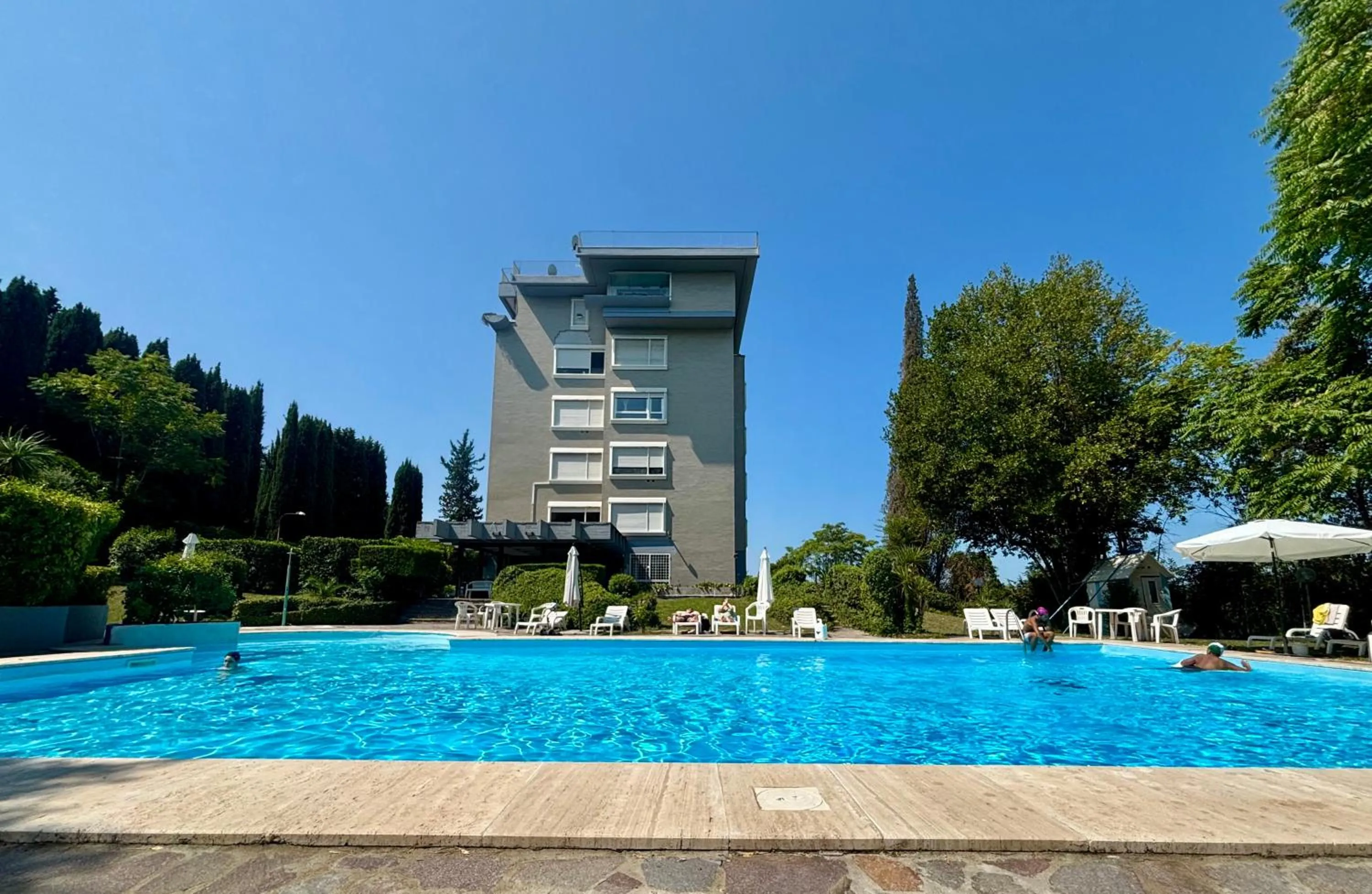 Property building in Aurelia House Garden