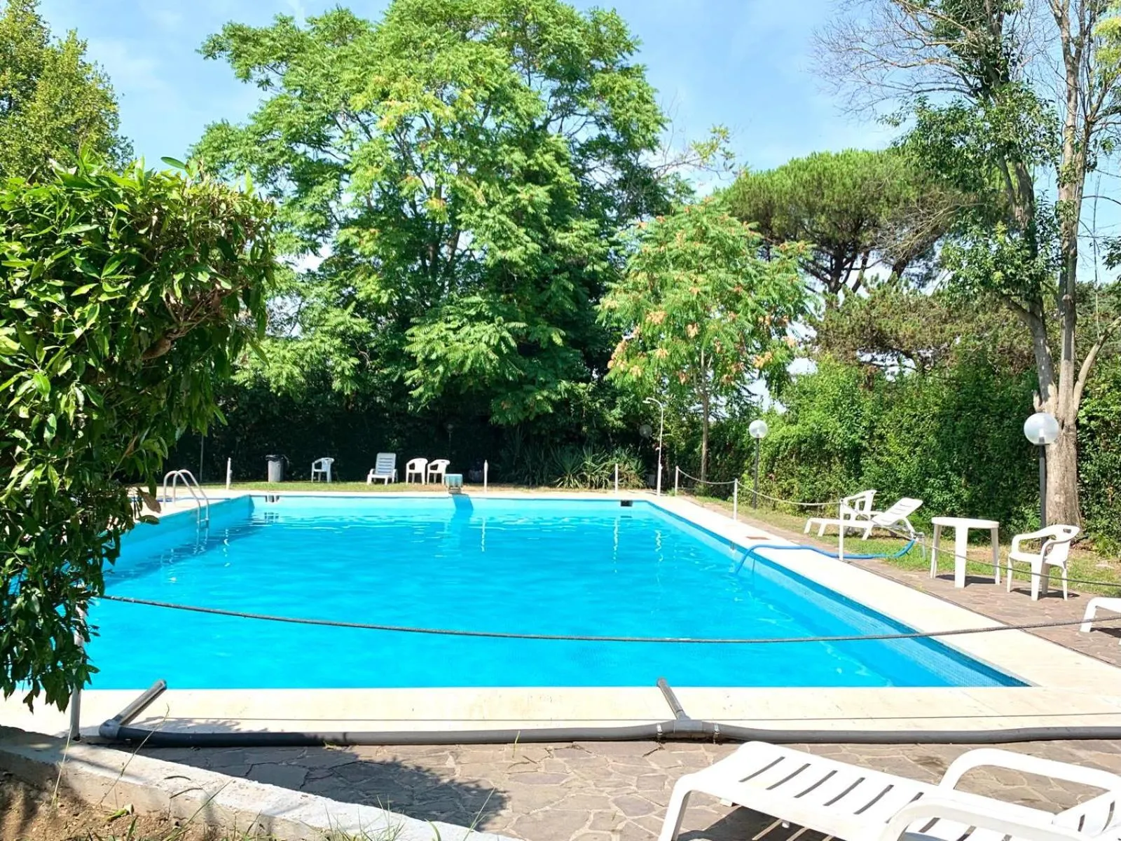 Aurelia House Garden