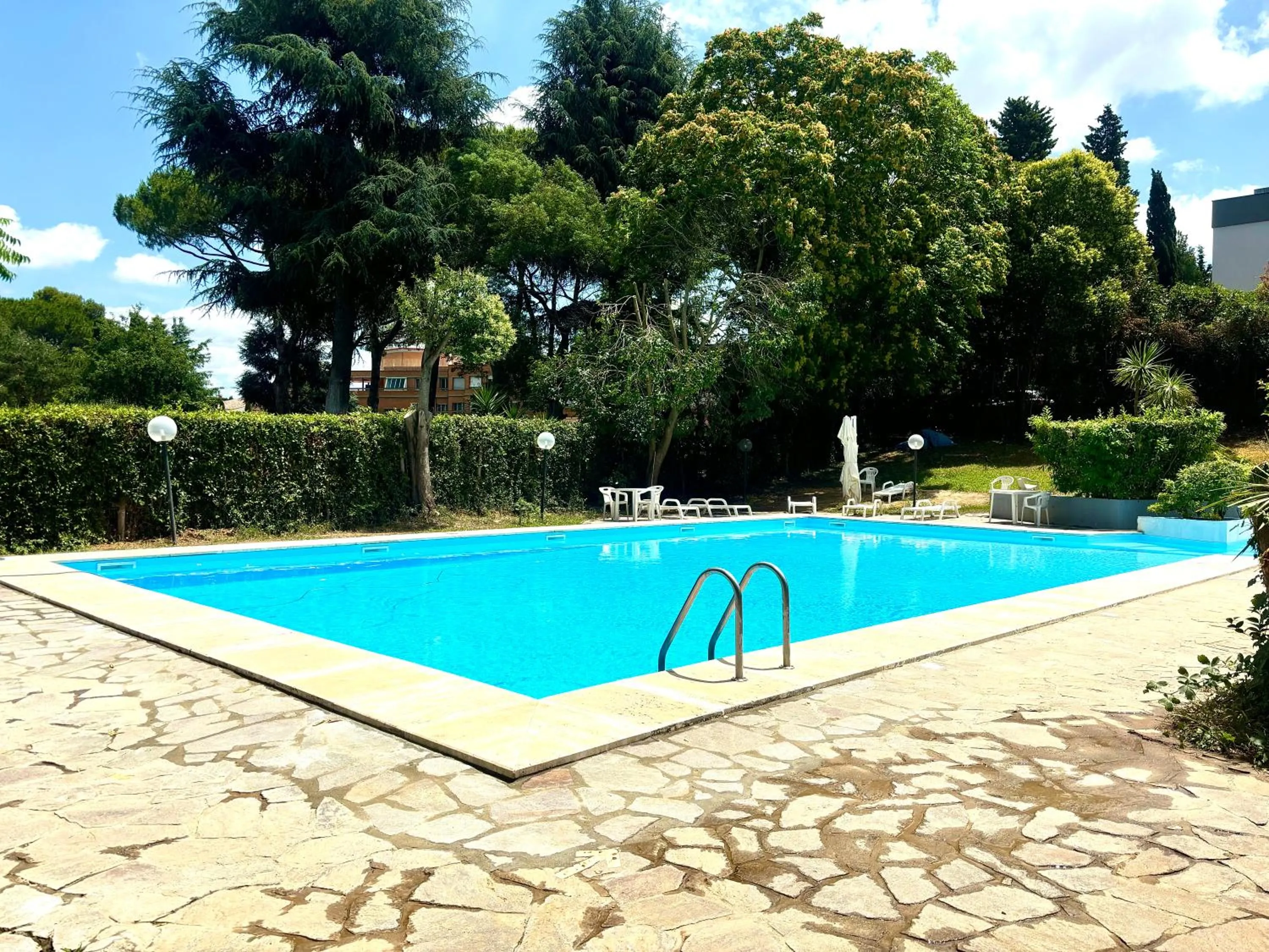 Aurelia House Garden