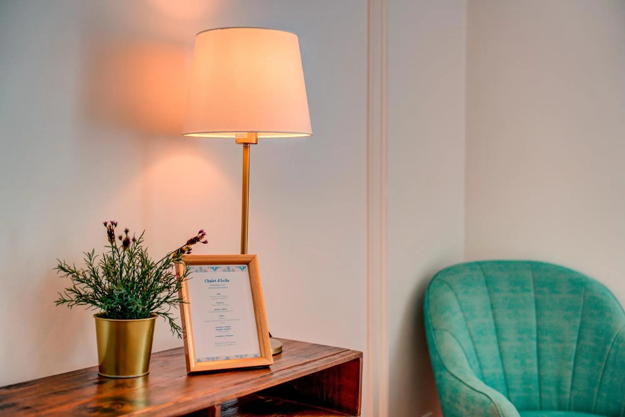 Decorative detail in Chalet D´Ávila Guest House