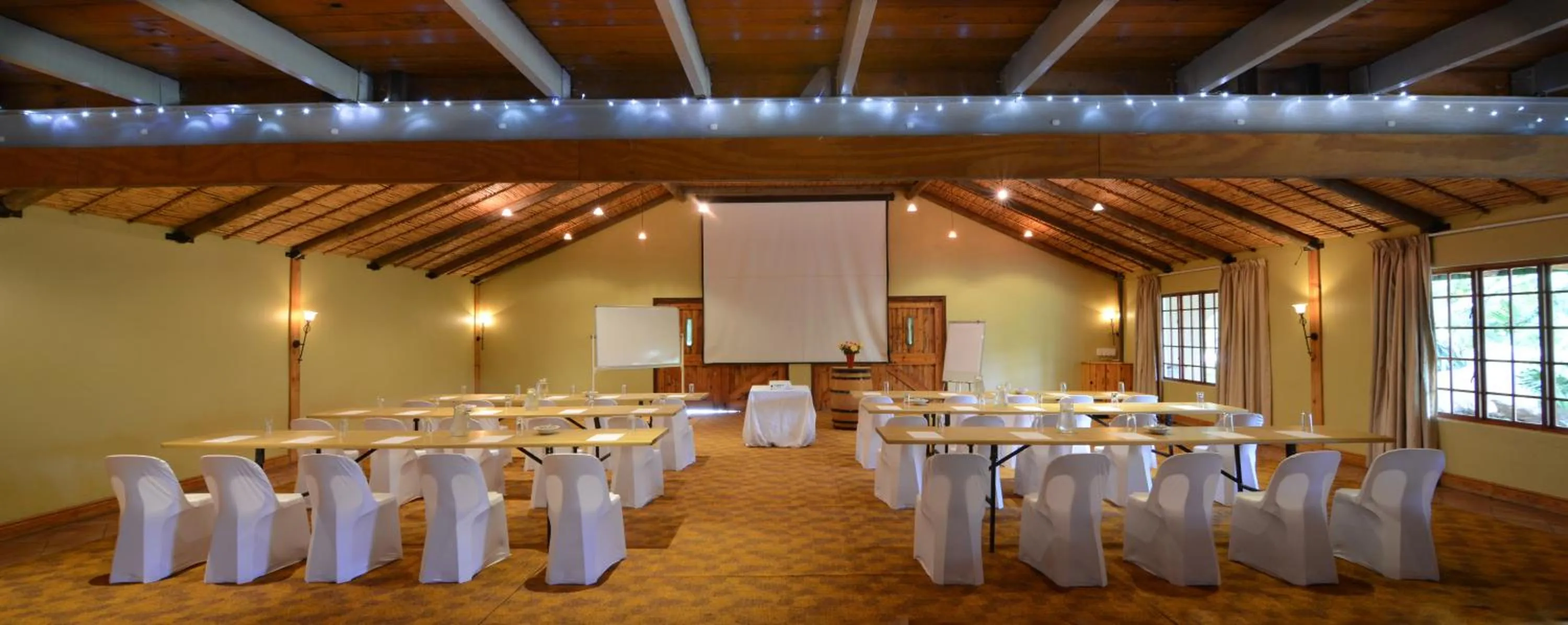 Banquet/Function facilities in Skilpadvlei Wine Farm