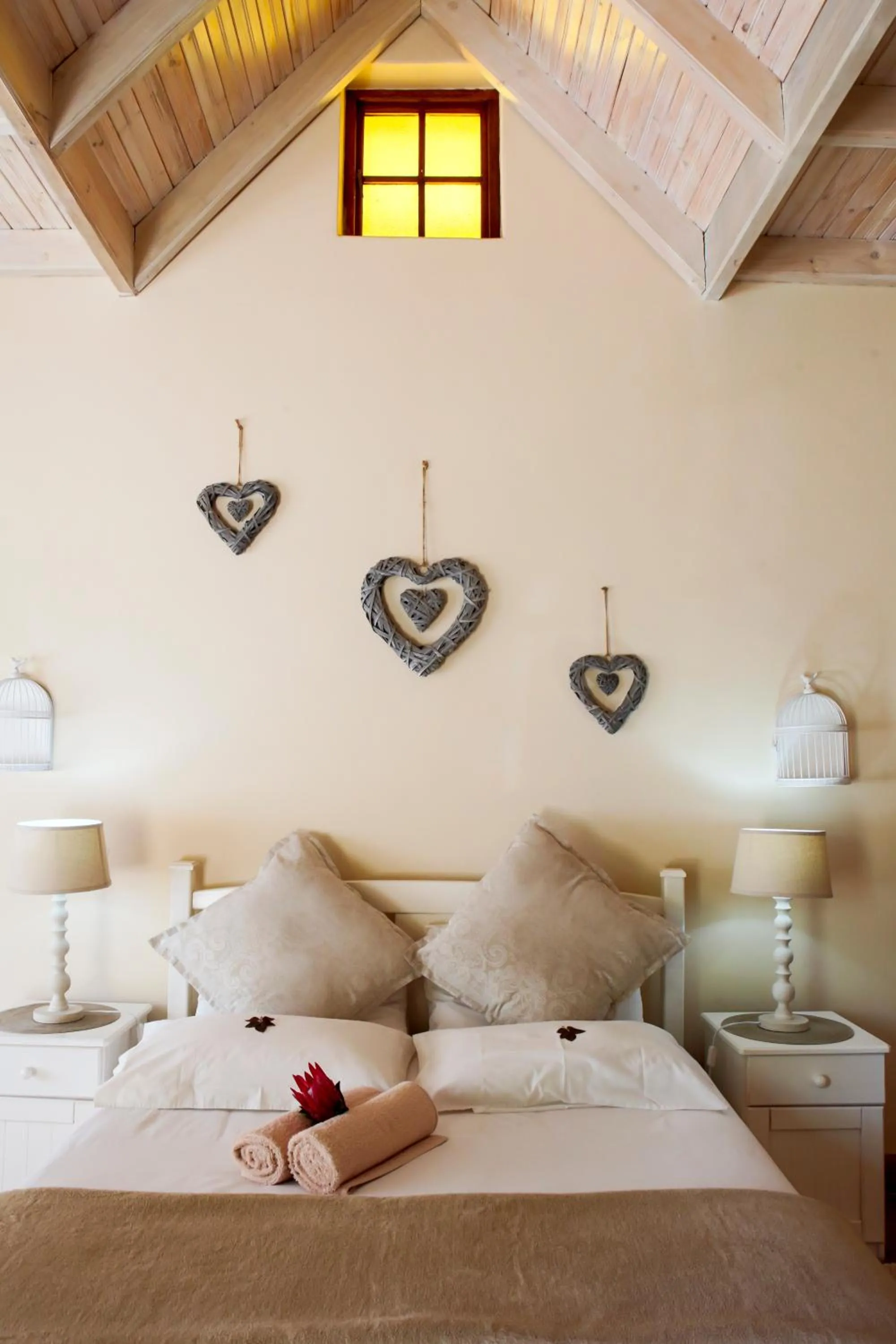 Bed in Skilpadvlei Wine Farm