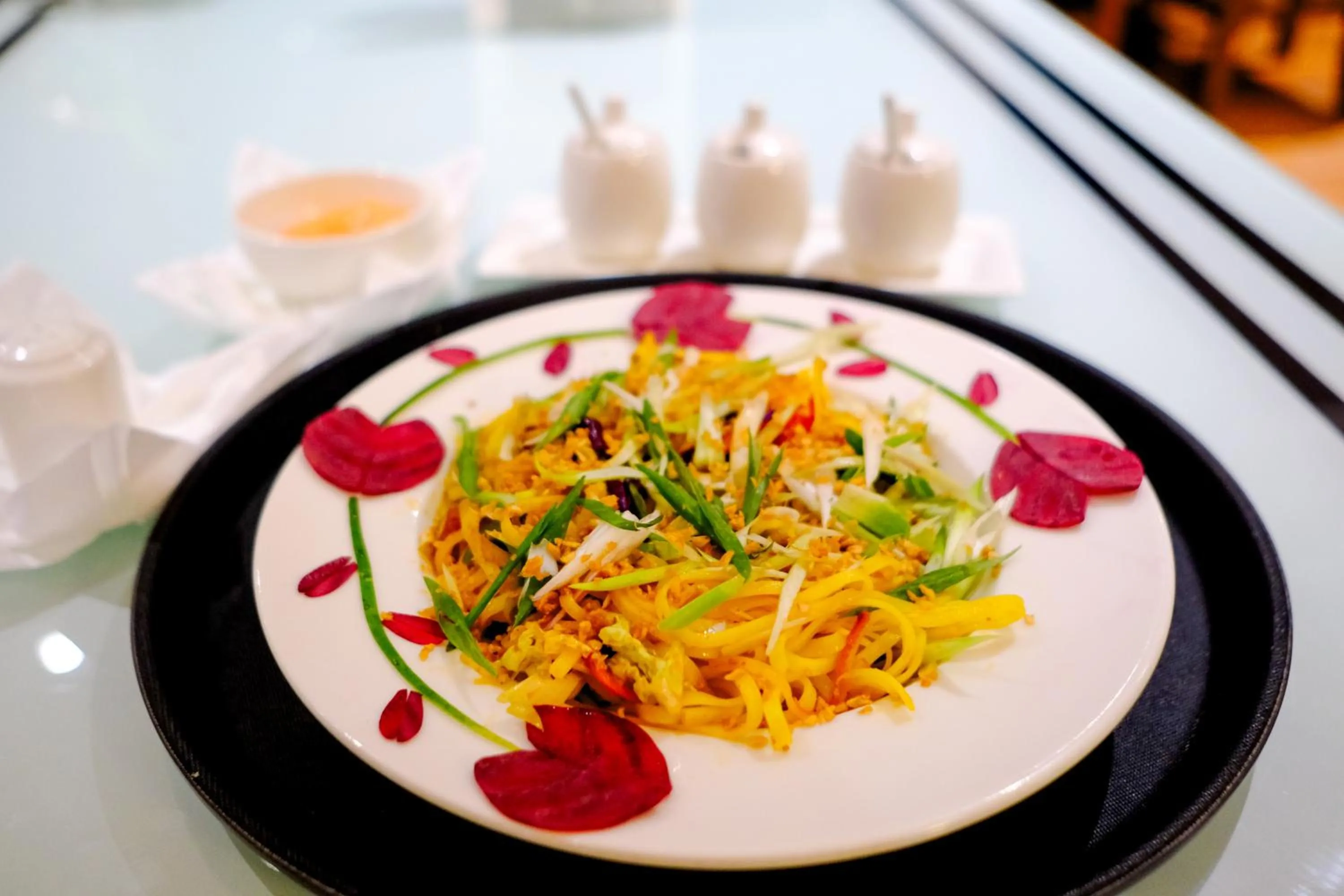 Restaurant/places to eat in Finn's Weaver Resort, Kaziranga