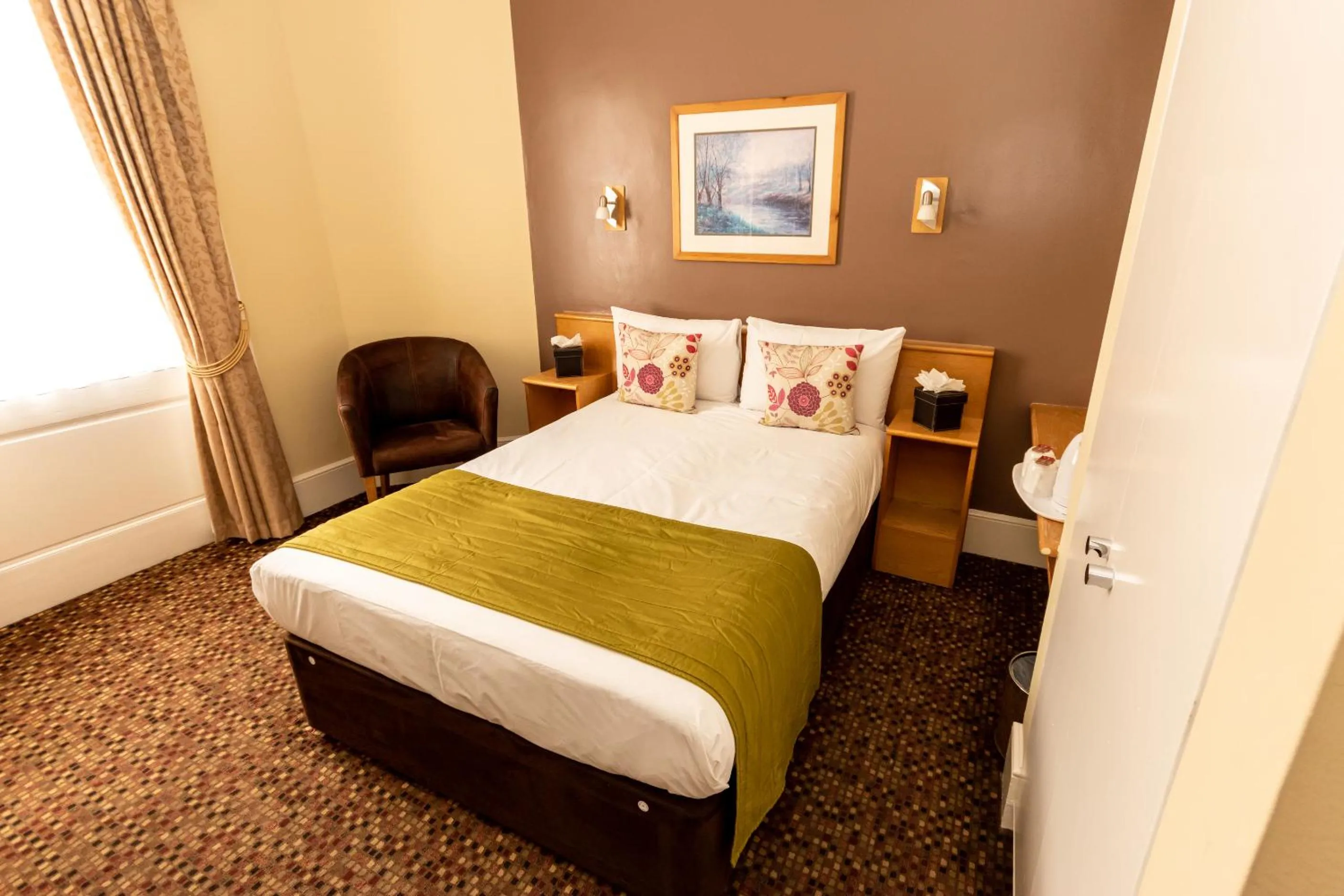 Bed in The Darlington Hyde Park