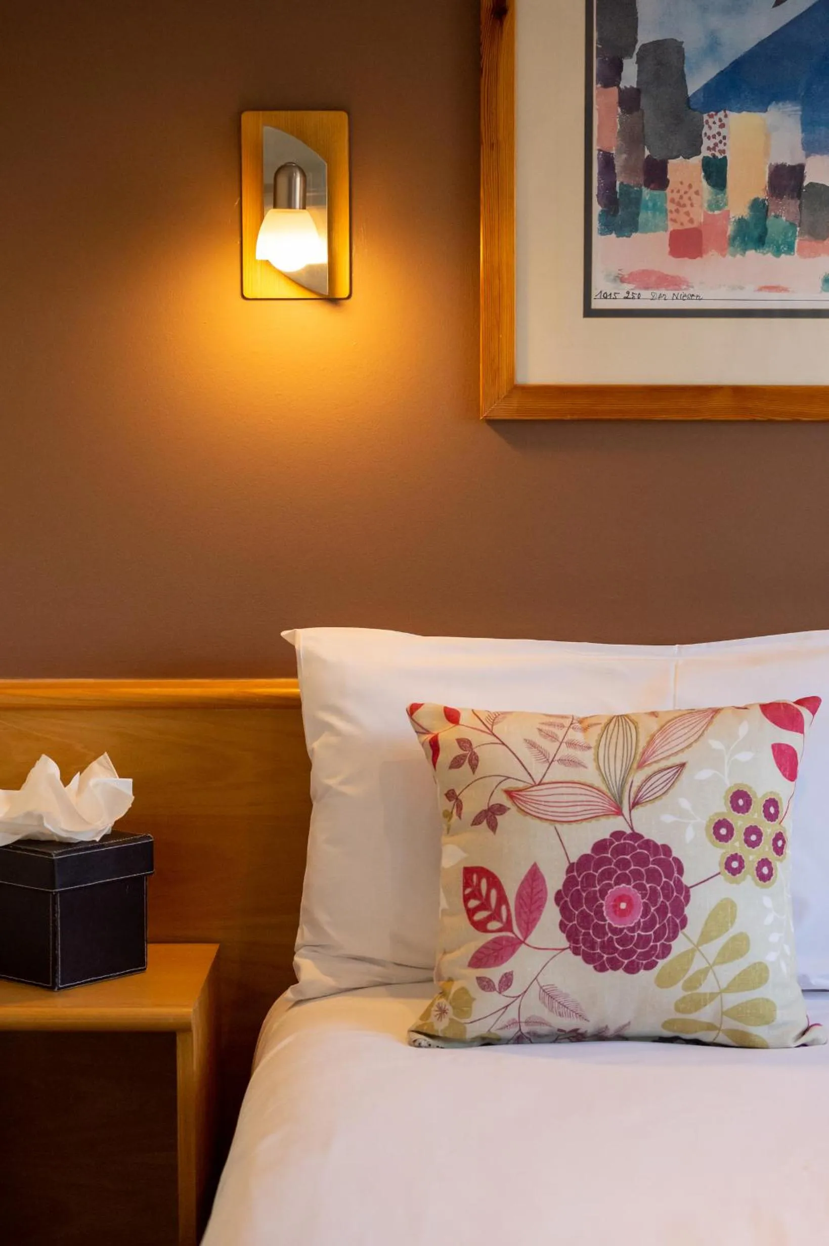 Other, Bed in The Darlington Hyde Park