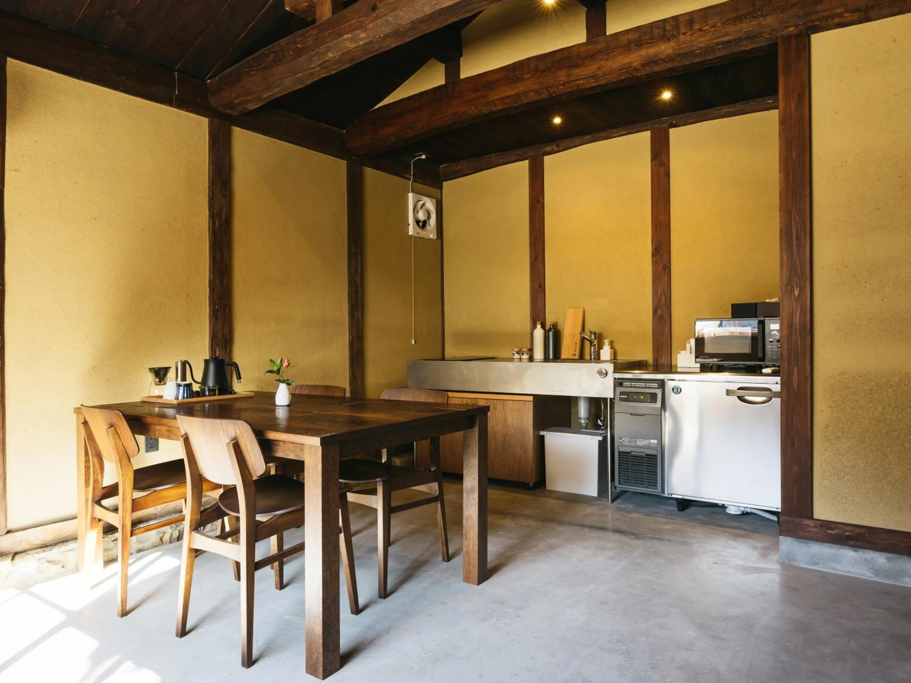 Photo of the whole room in RITA Izumo Sagiura