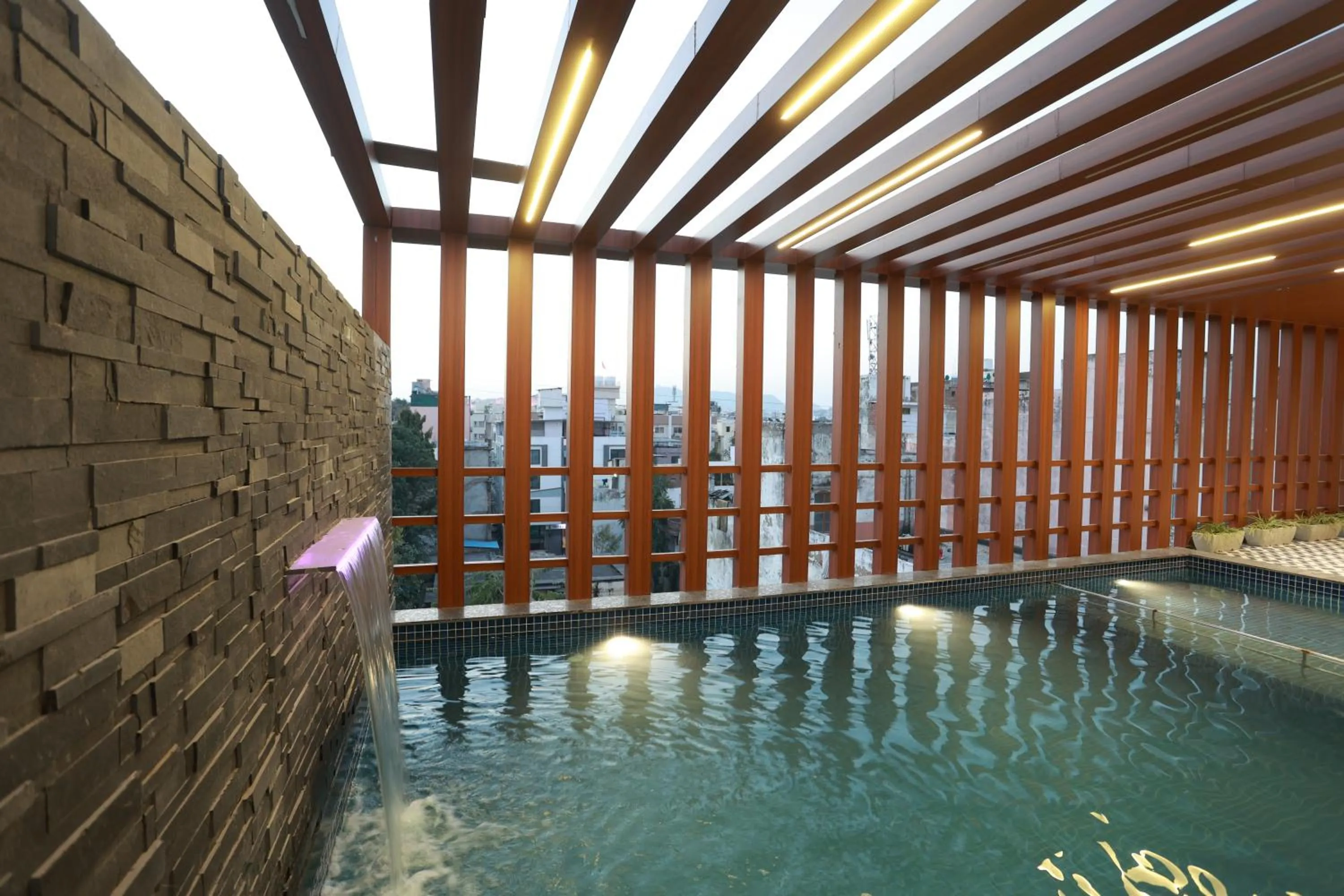 Hotel Taviral Regency