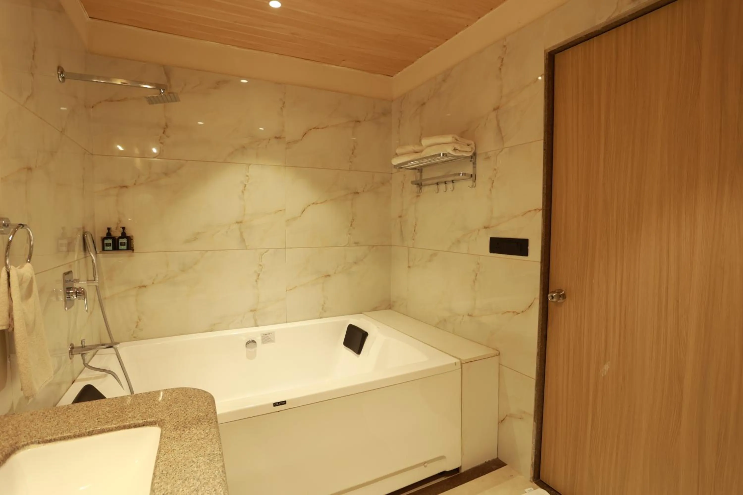 Hotel Taviral Regency