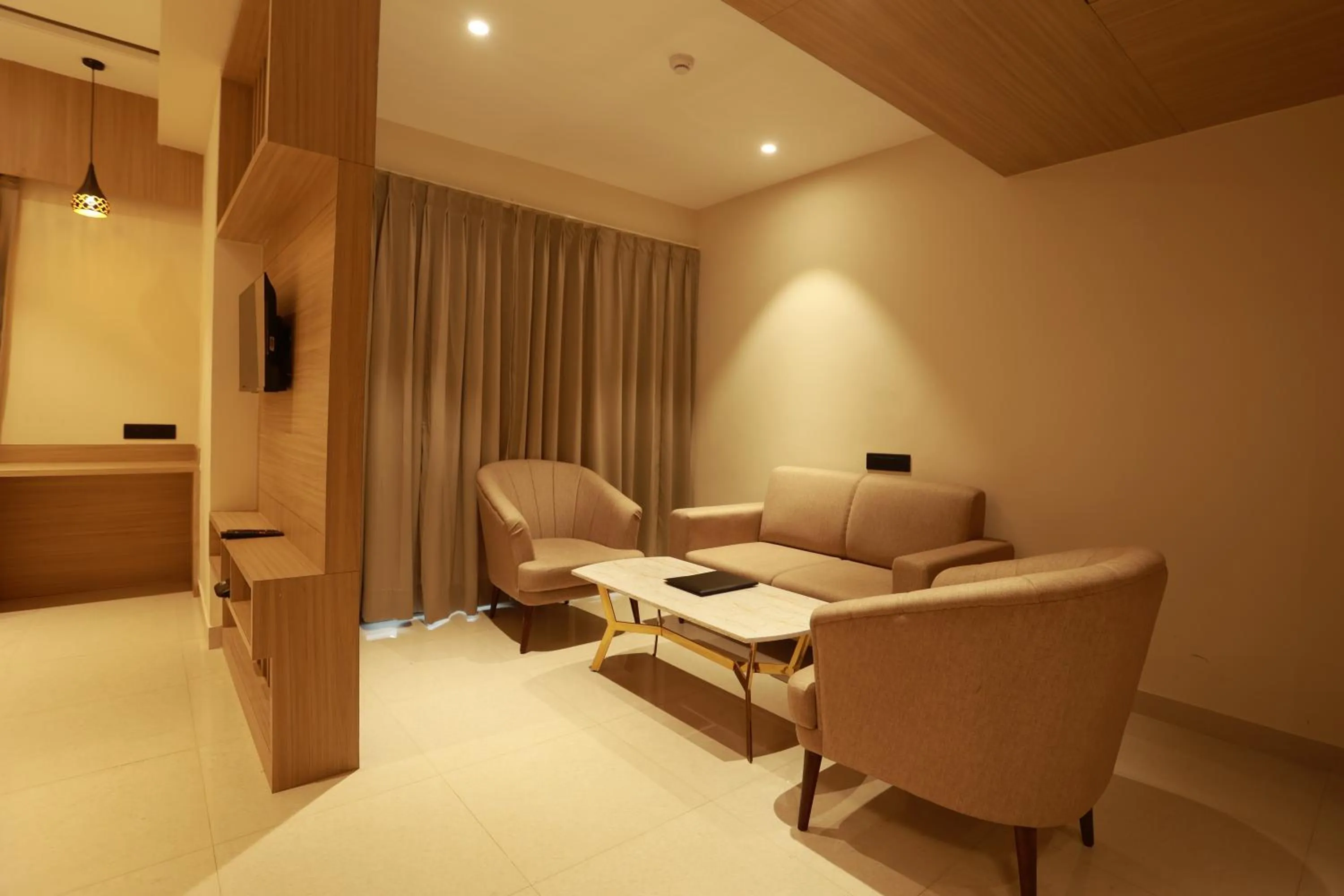 Hotel Taviral Regency