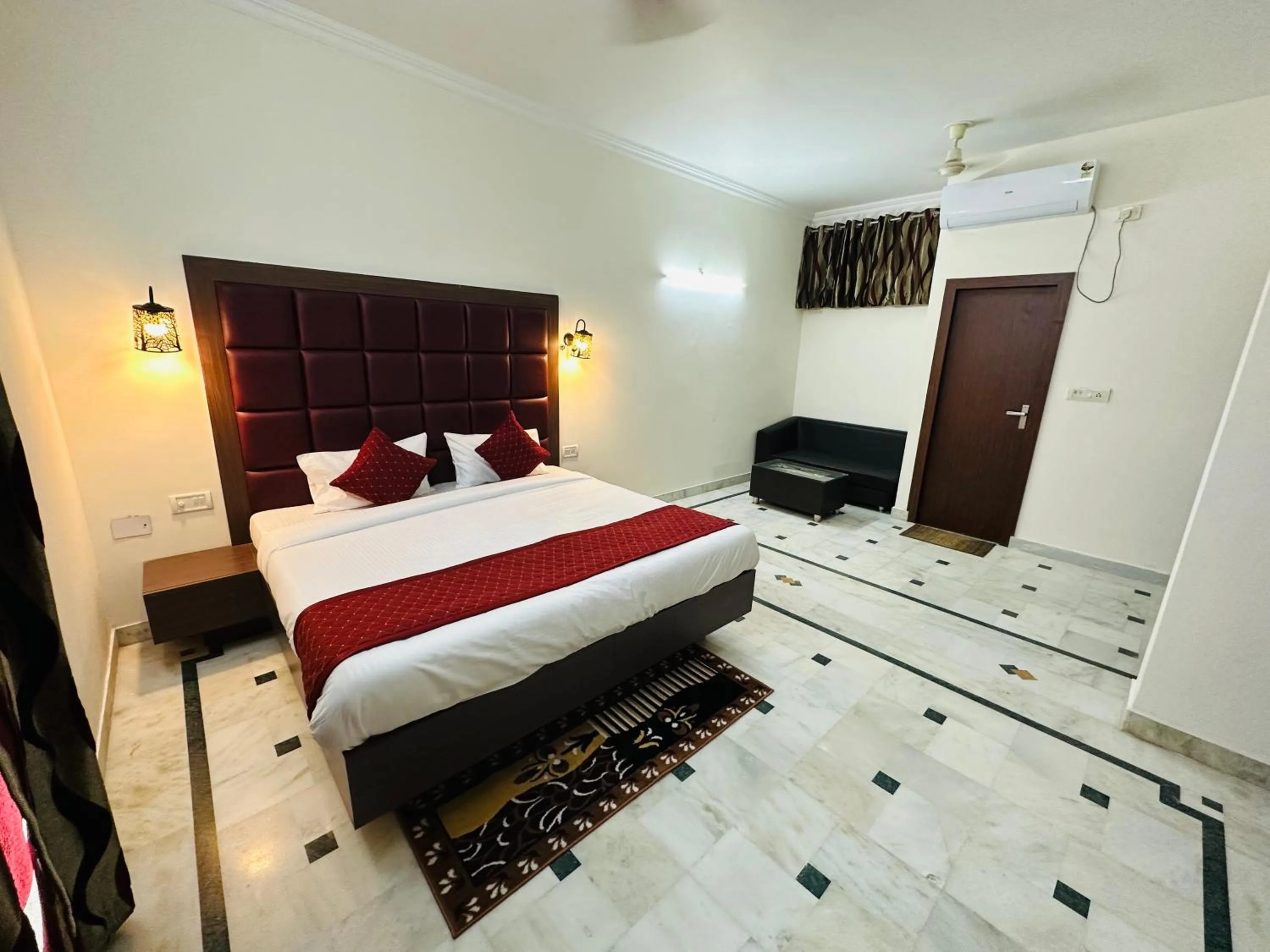 Bed in Sheela Homestay