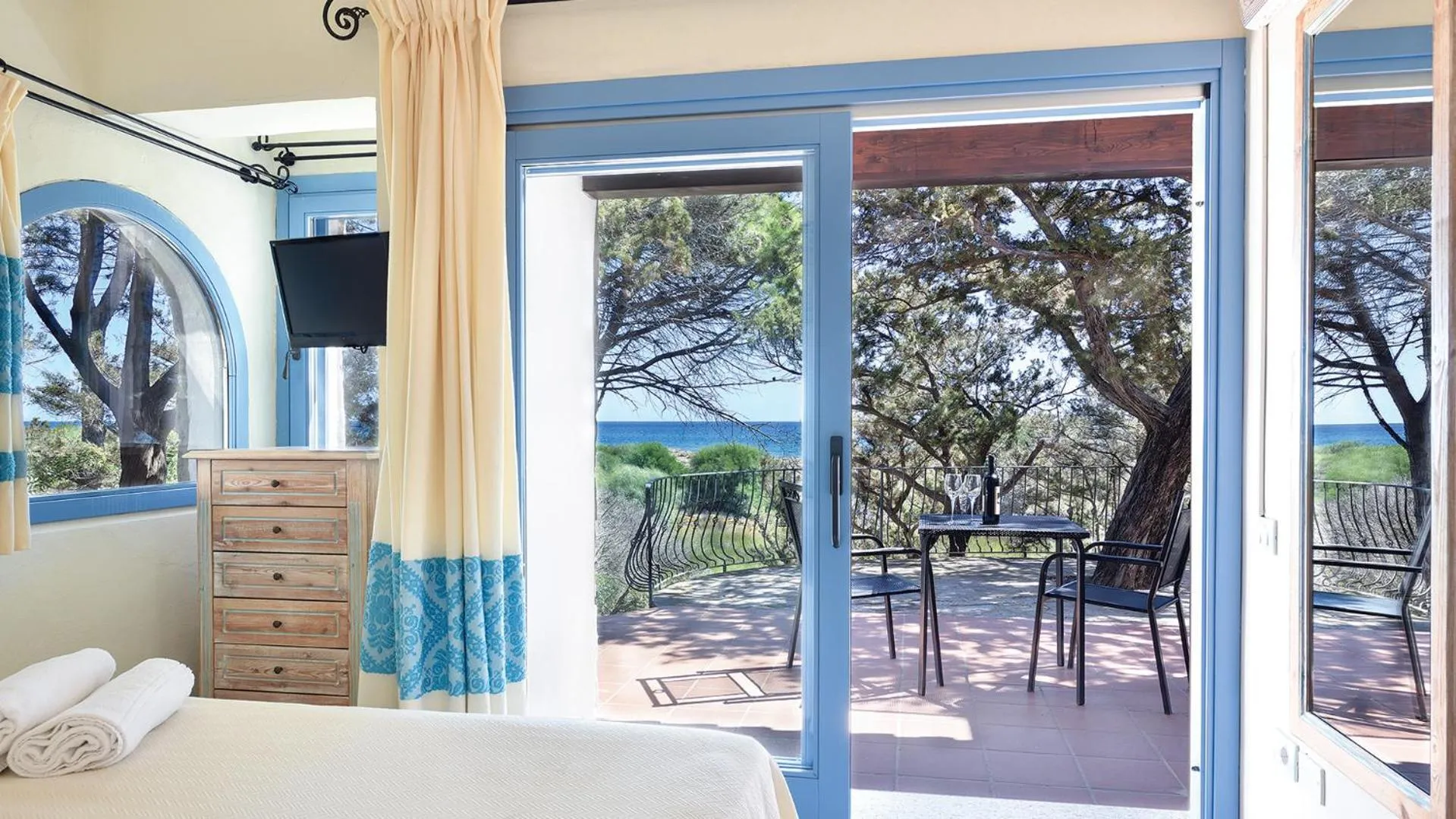 Photo of the whole room in Colostrai Hotel Club