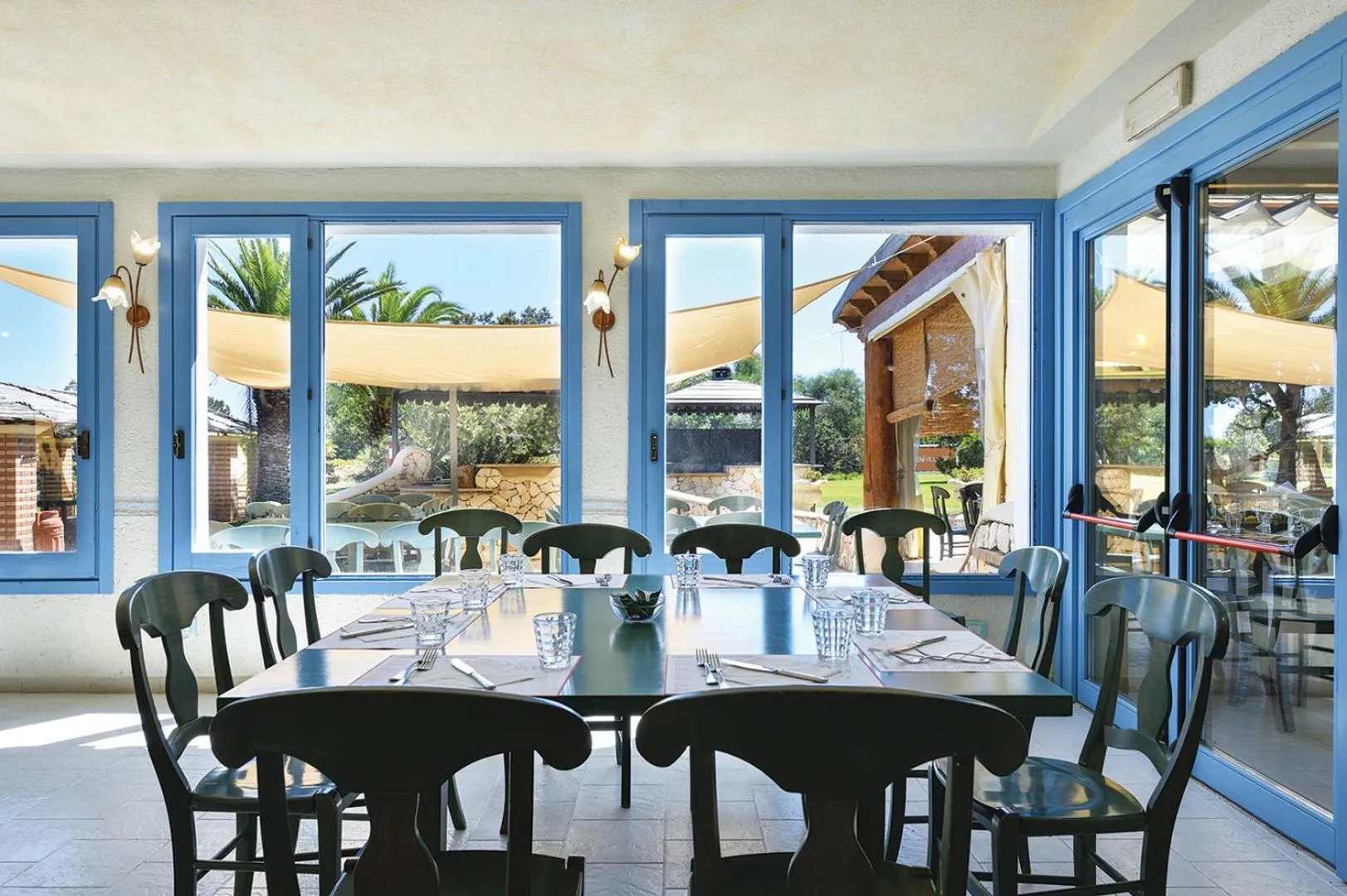 Restaurant/places to eat in Colostrai Hotel Club