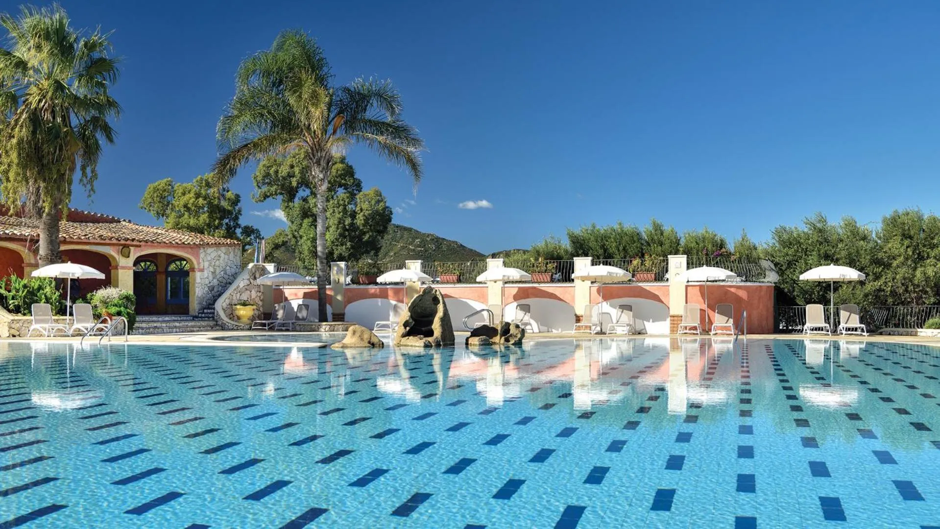 Swimming pool in Colostrai Hotel Club