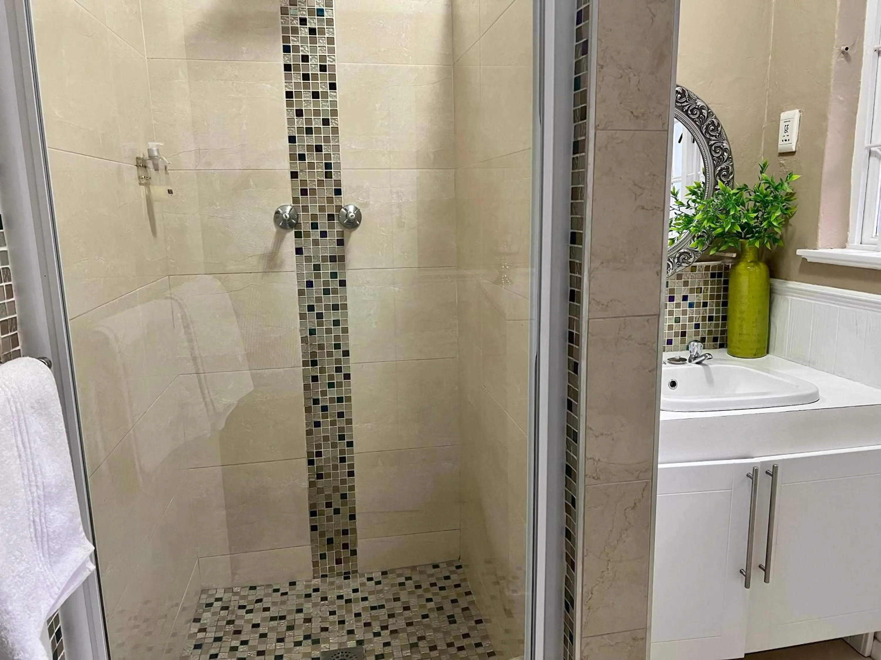 Musgrave Avenue Guest Lodge