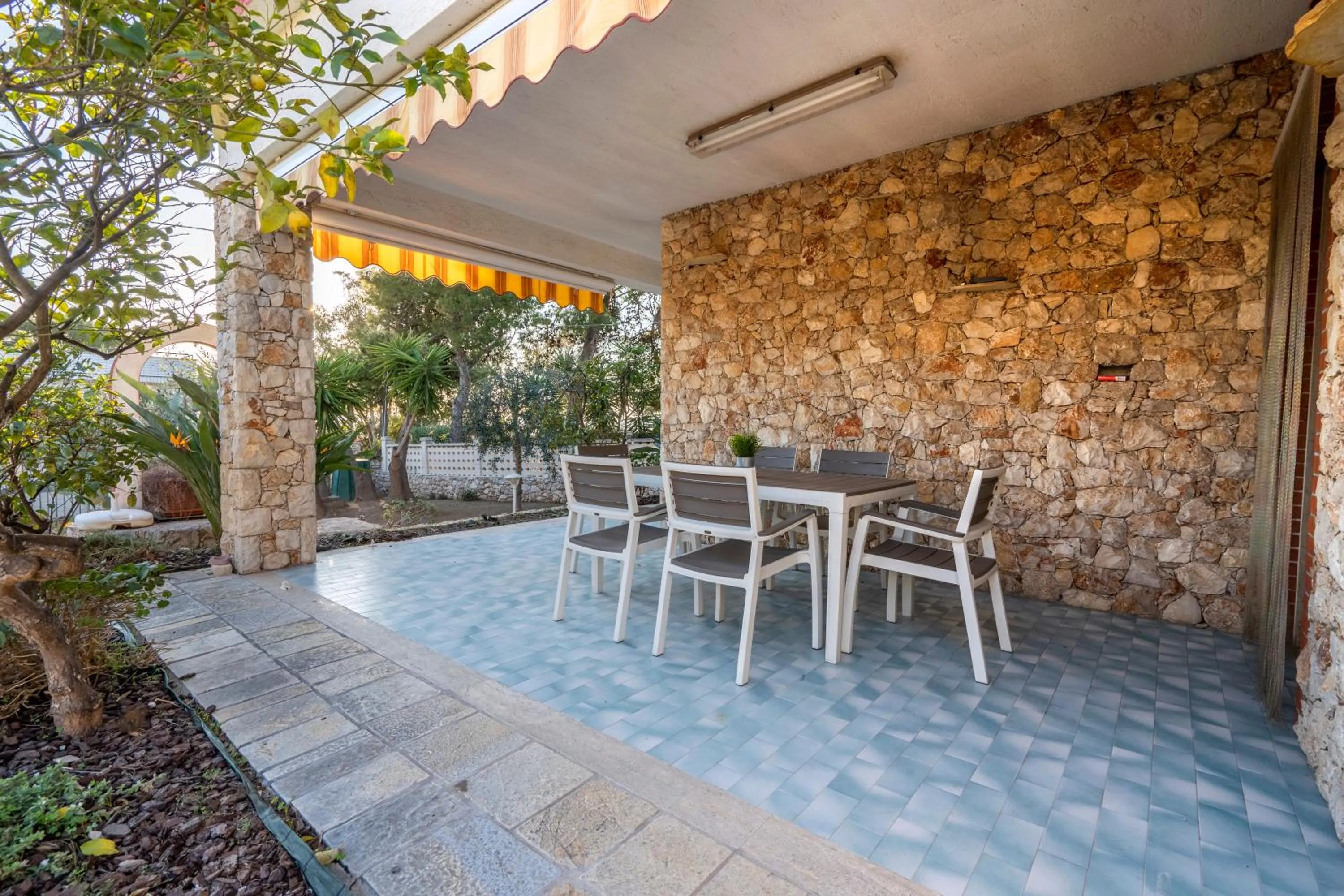 Patio in GuestHost - Villa Torre Leporano a due passi dal mare