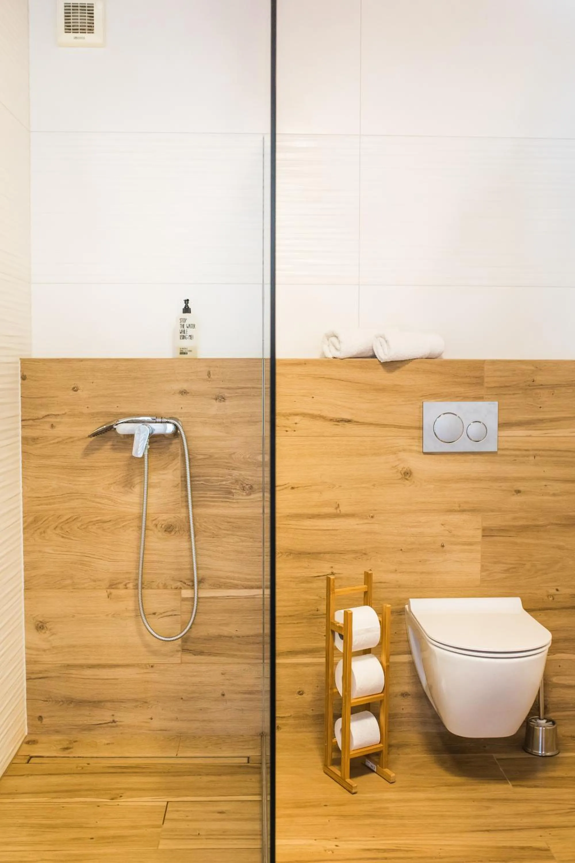 Shower in Hotel Penzion Kobala