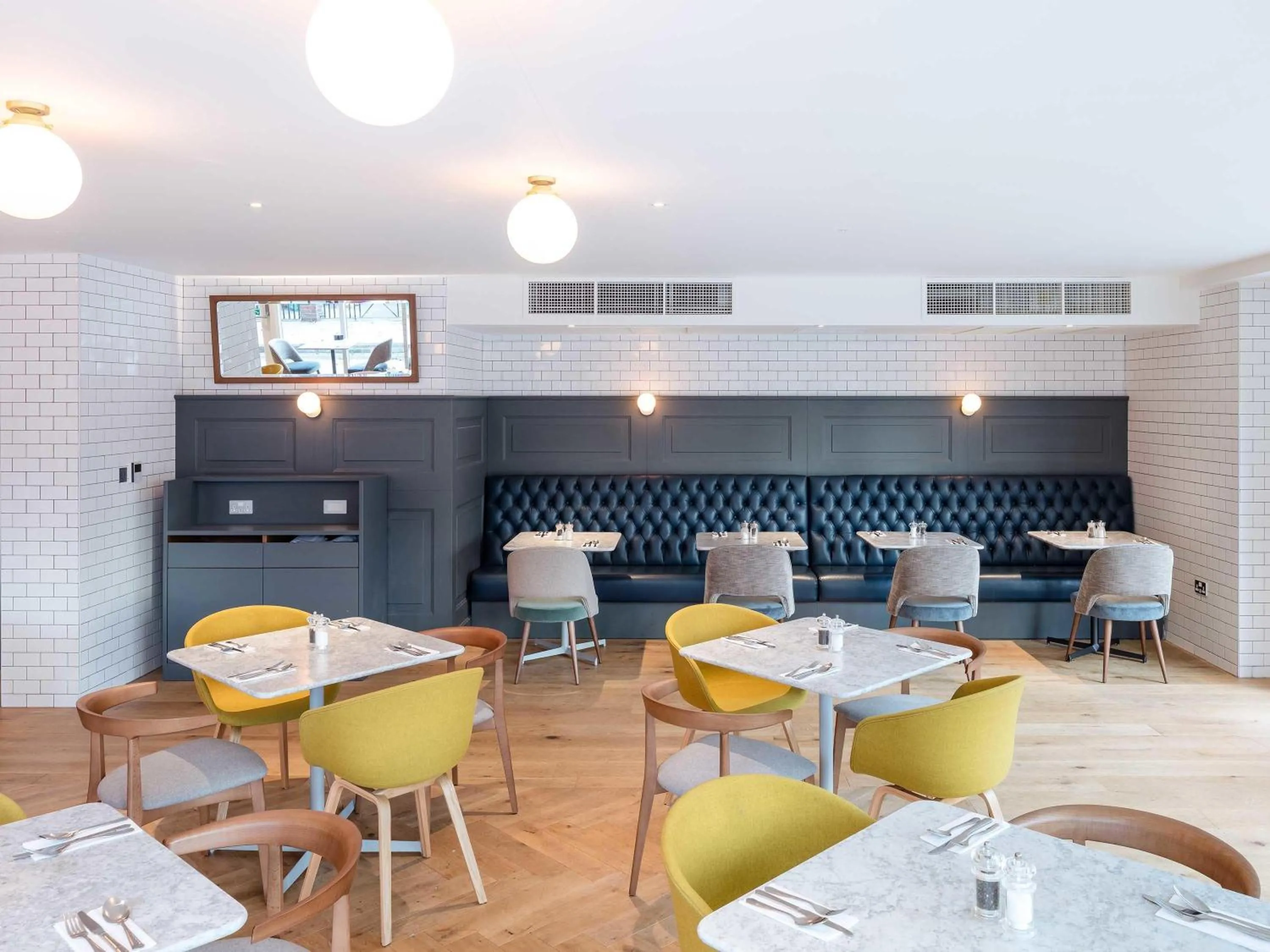 Restaurant/places to eat in Novotel York Centre