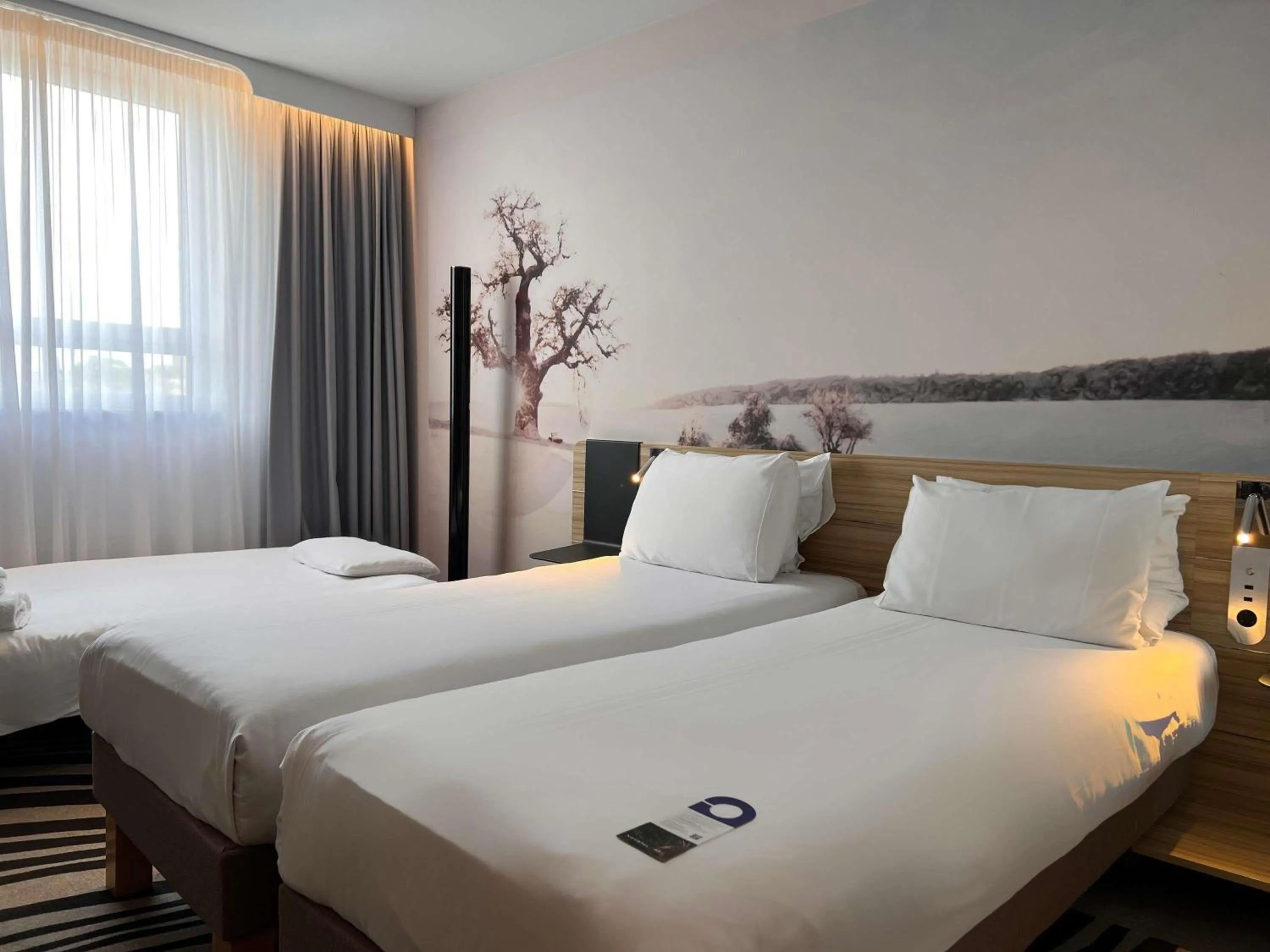 Bedroom, Bed in Novotel York Centre