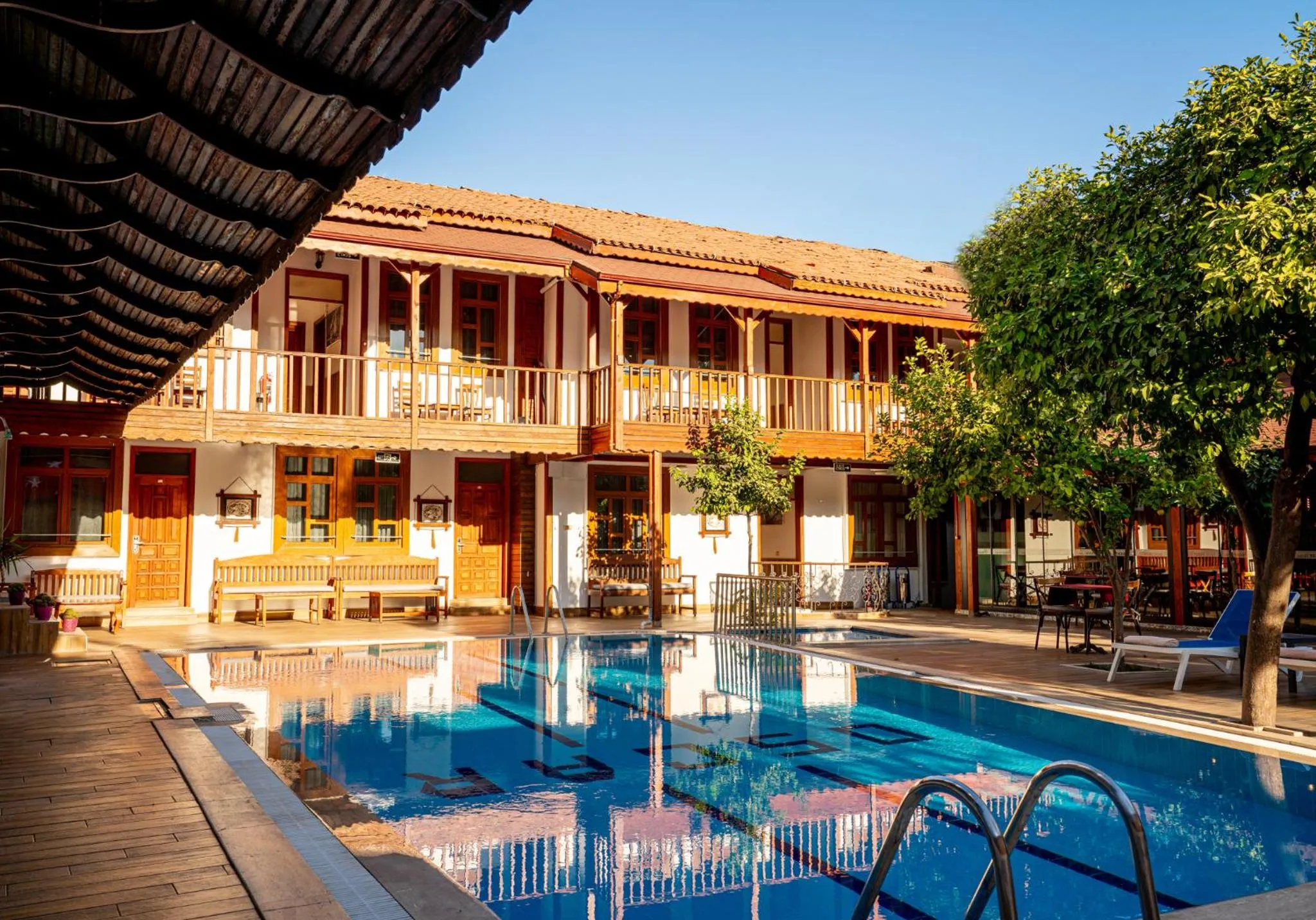 Swimming pool in oscar garden