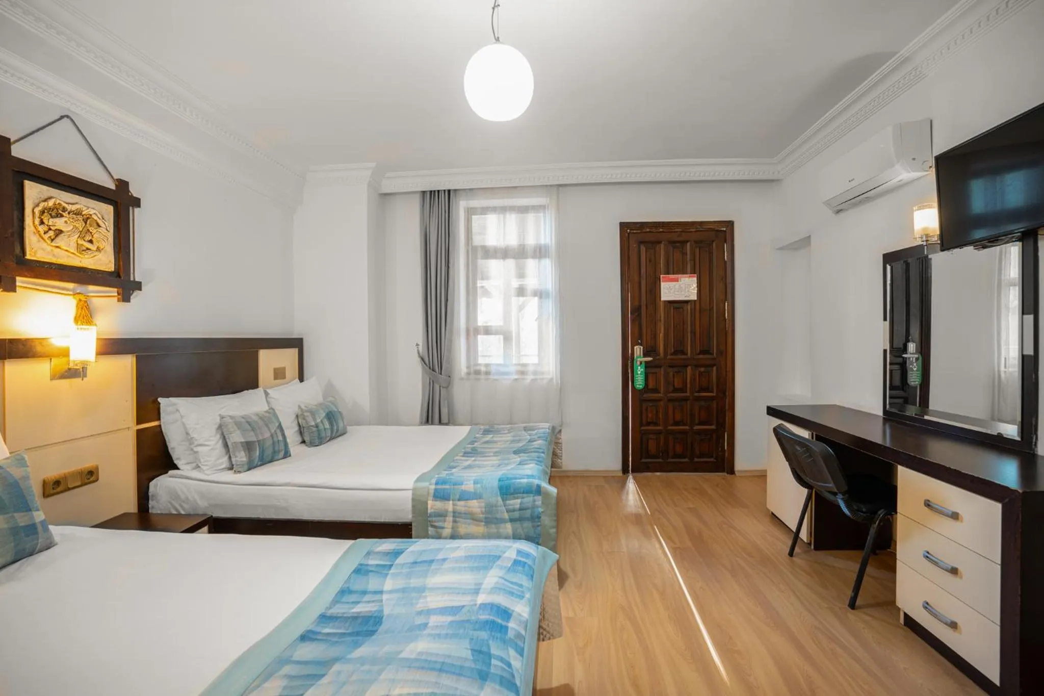 Bedroom, Bed in Oscar Boutique Hotel