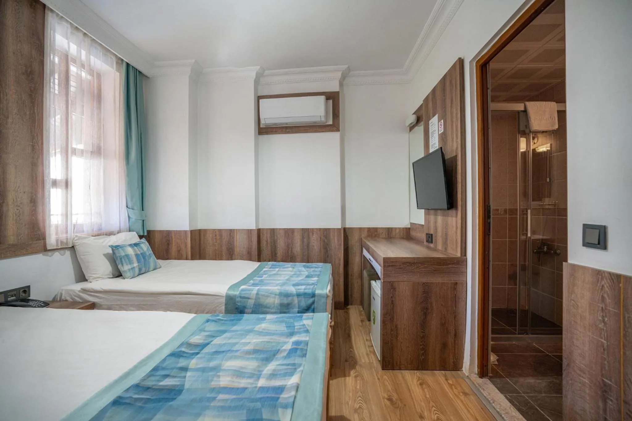 Bedroom, Bed in oscar garden