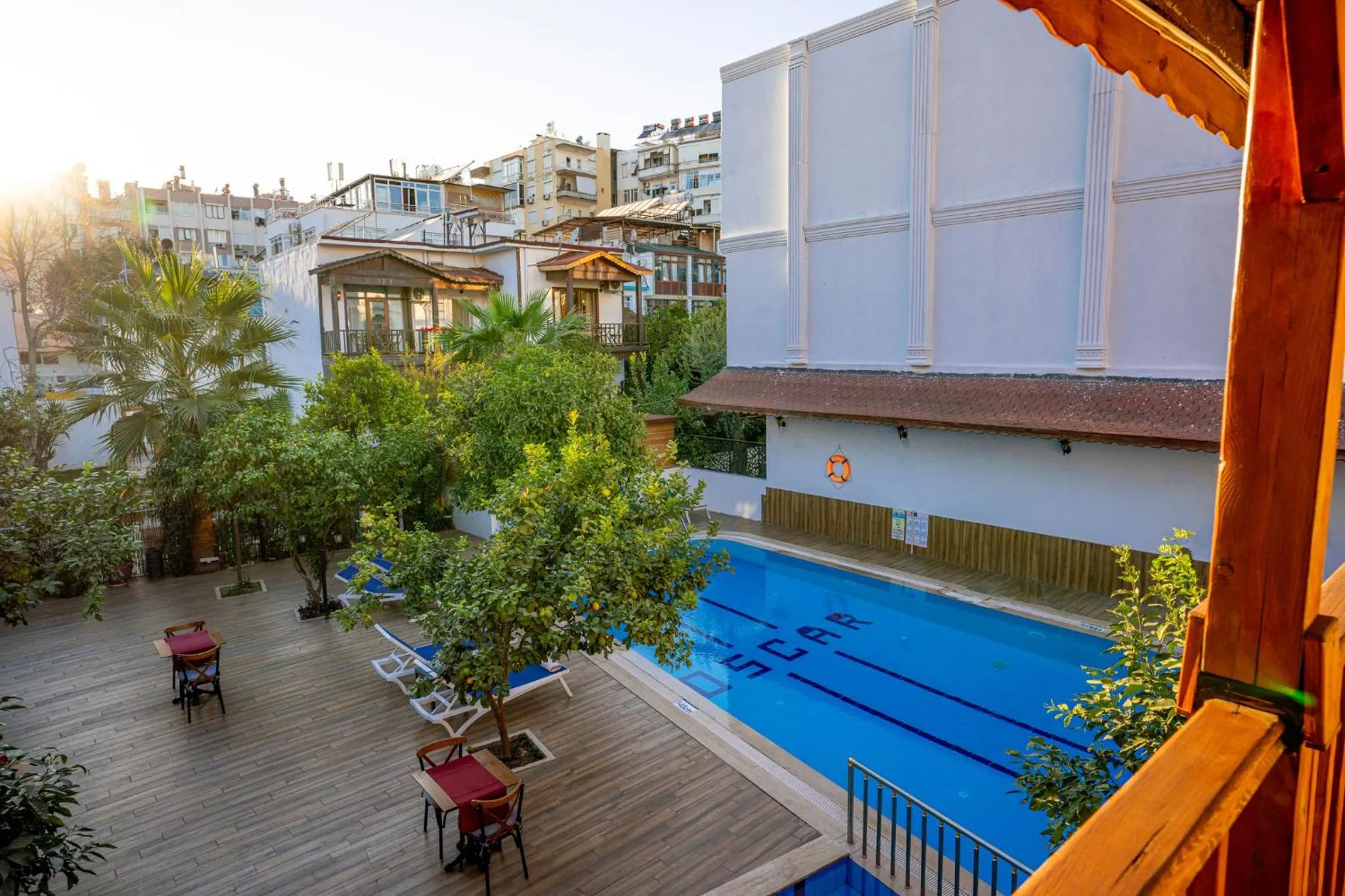 Swimming pool in Oscar Boutique Hotel