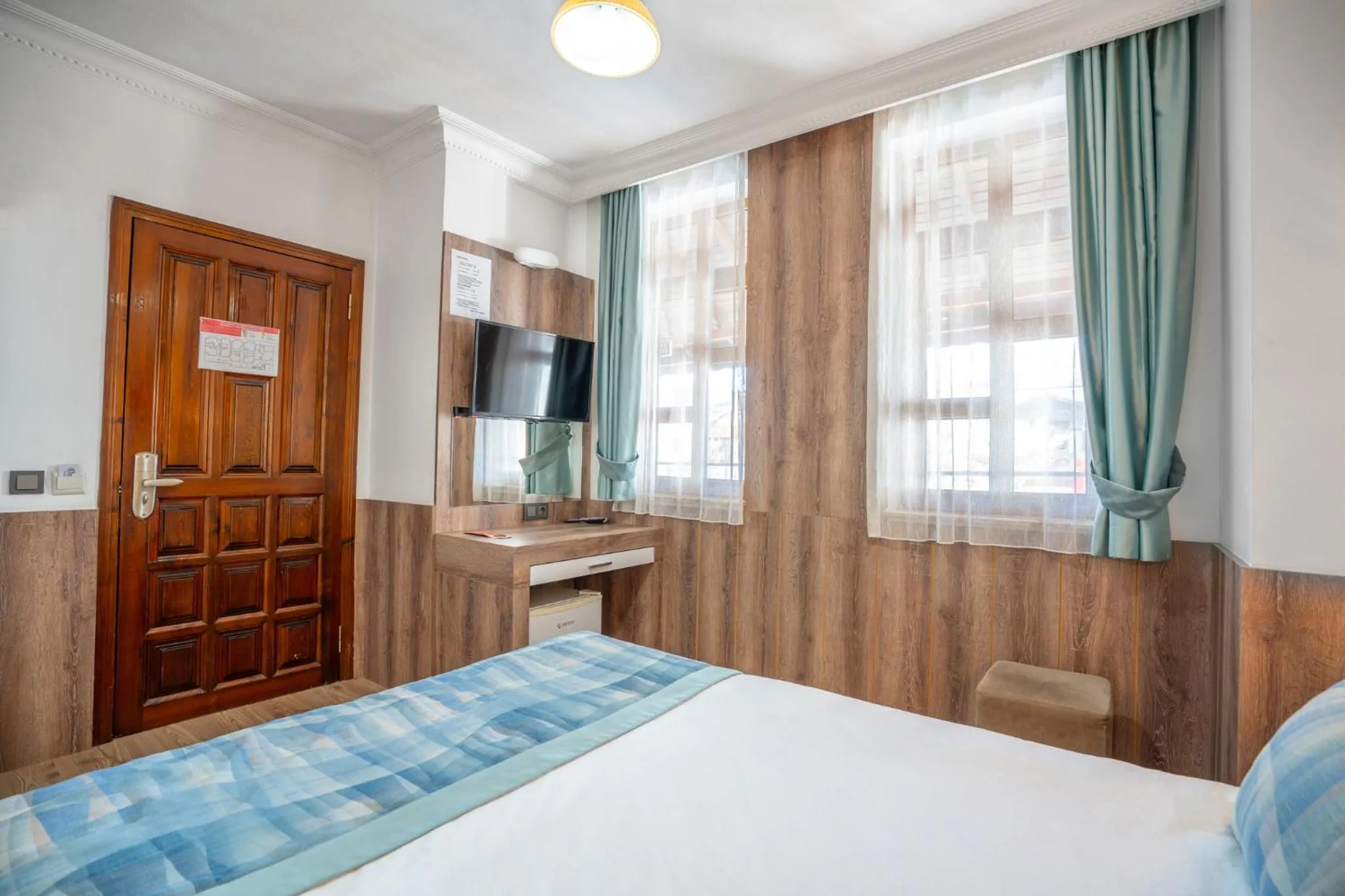 Bedroom, Bed in Oscar Boutique Hotel