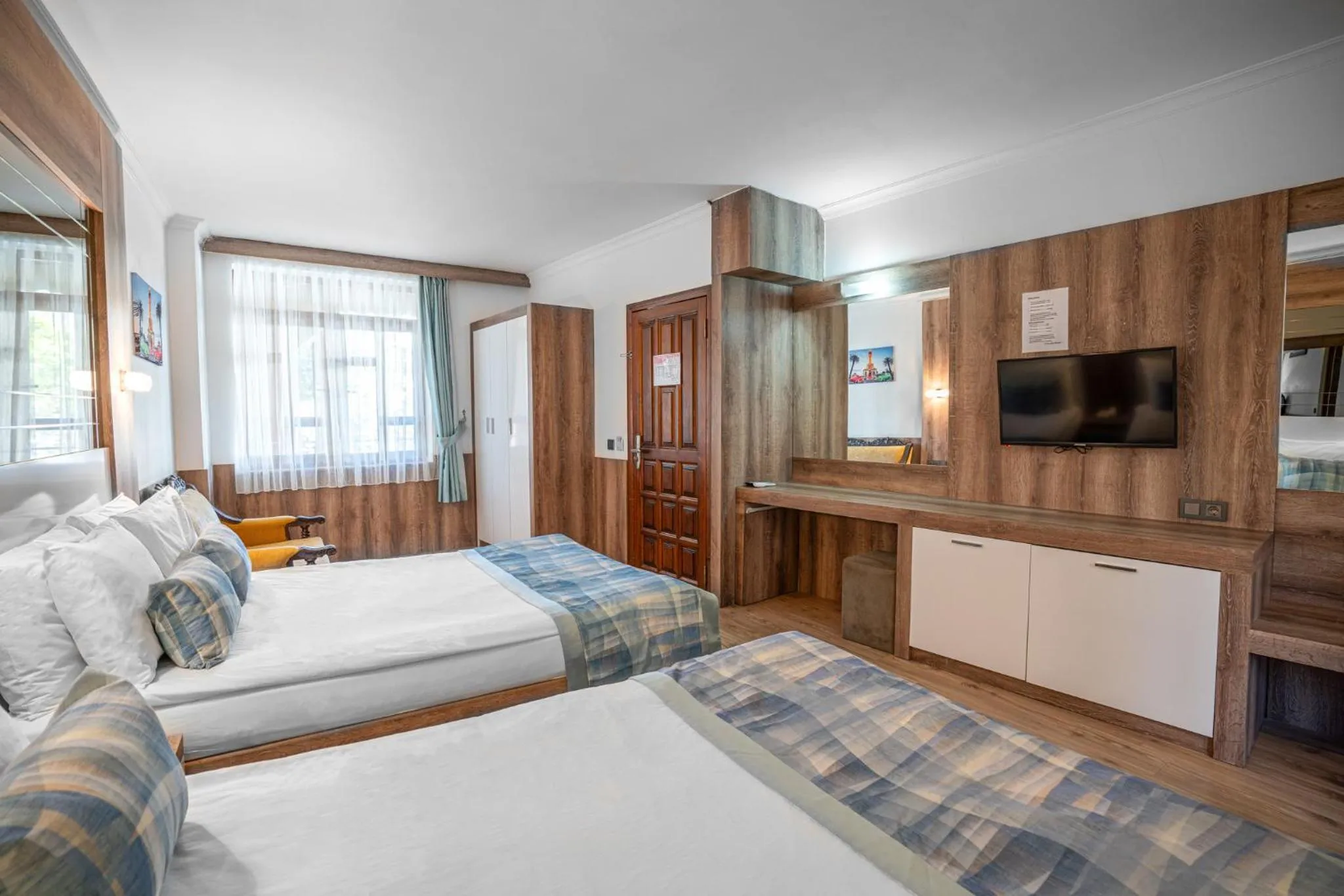 Bedroom, Bed in Oscar Boutique Hotel