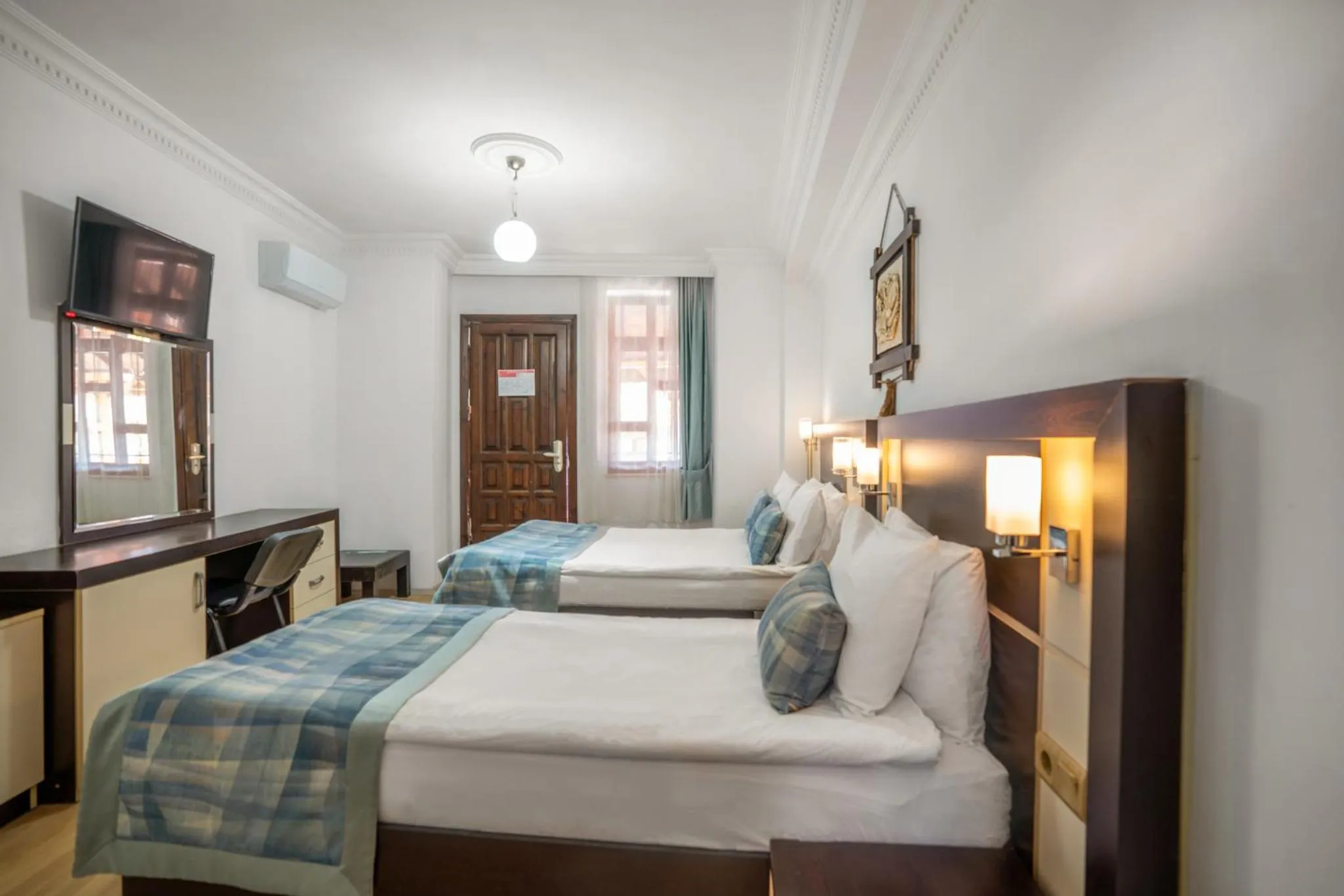 Bedroom, Bed in Oscar Boutique Hotel