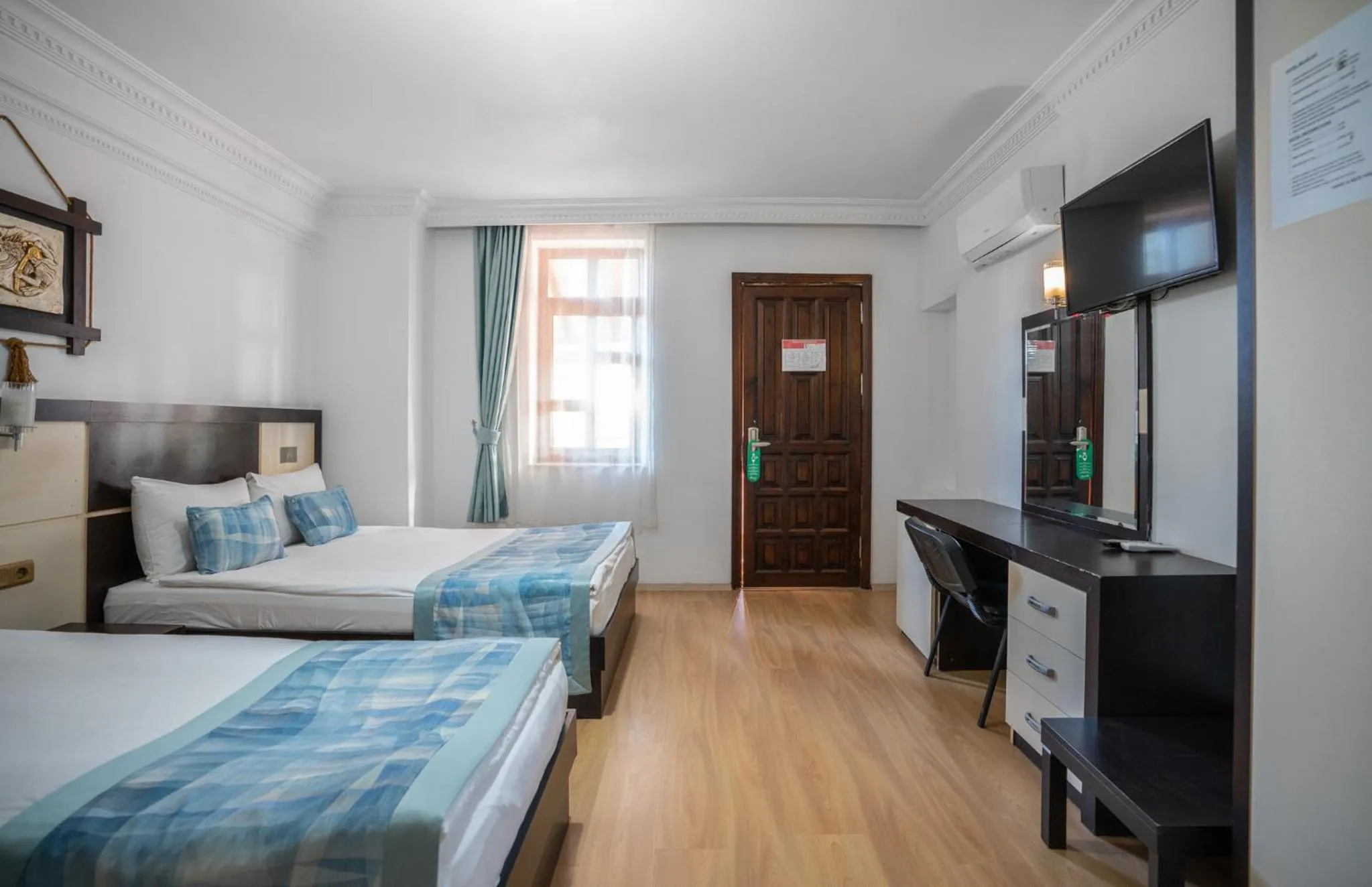 Bedroom, Bed in oscar garden