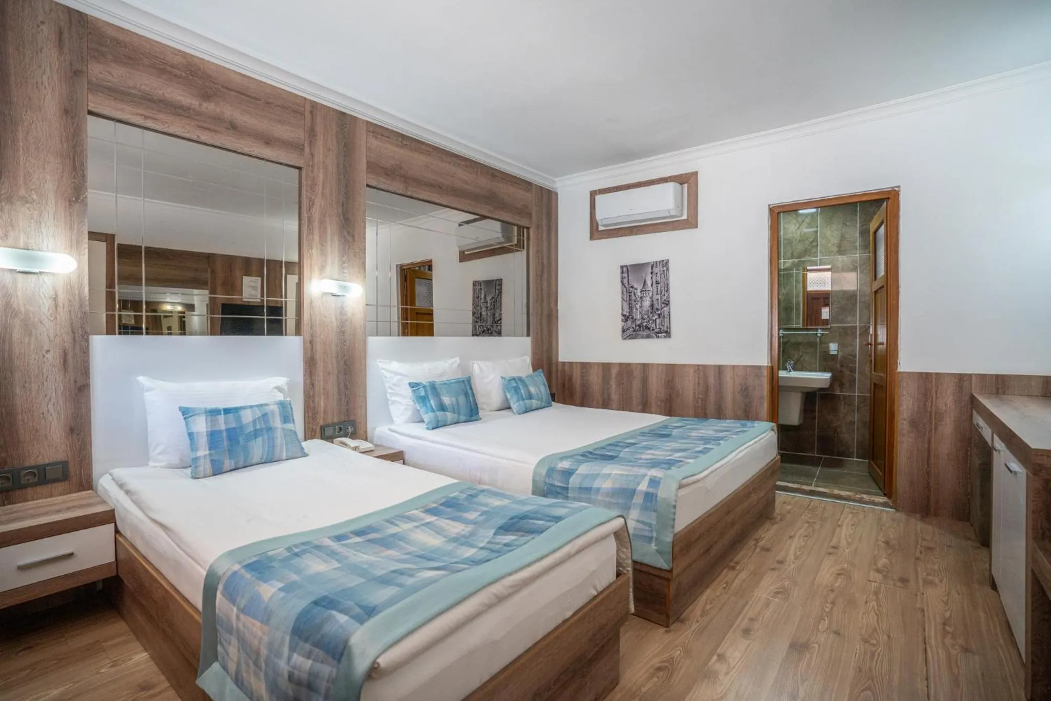 Bedroom, Bed in oscar garden