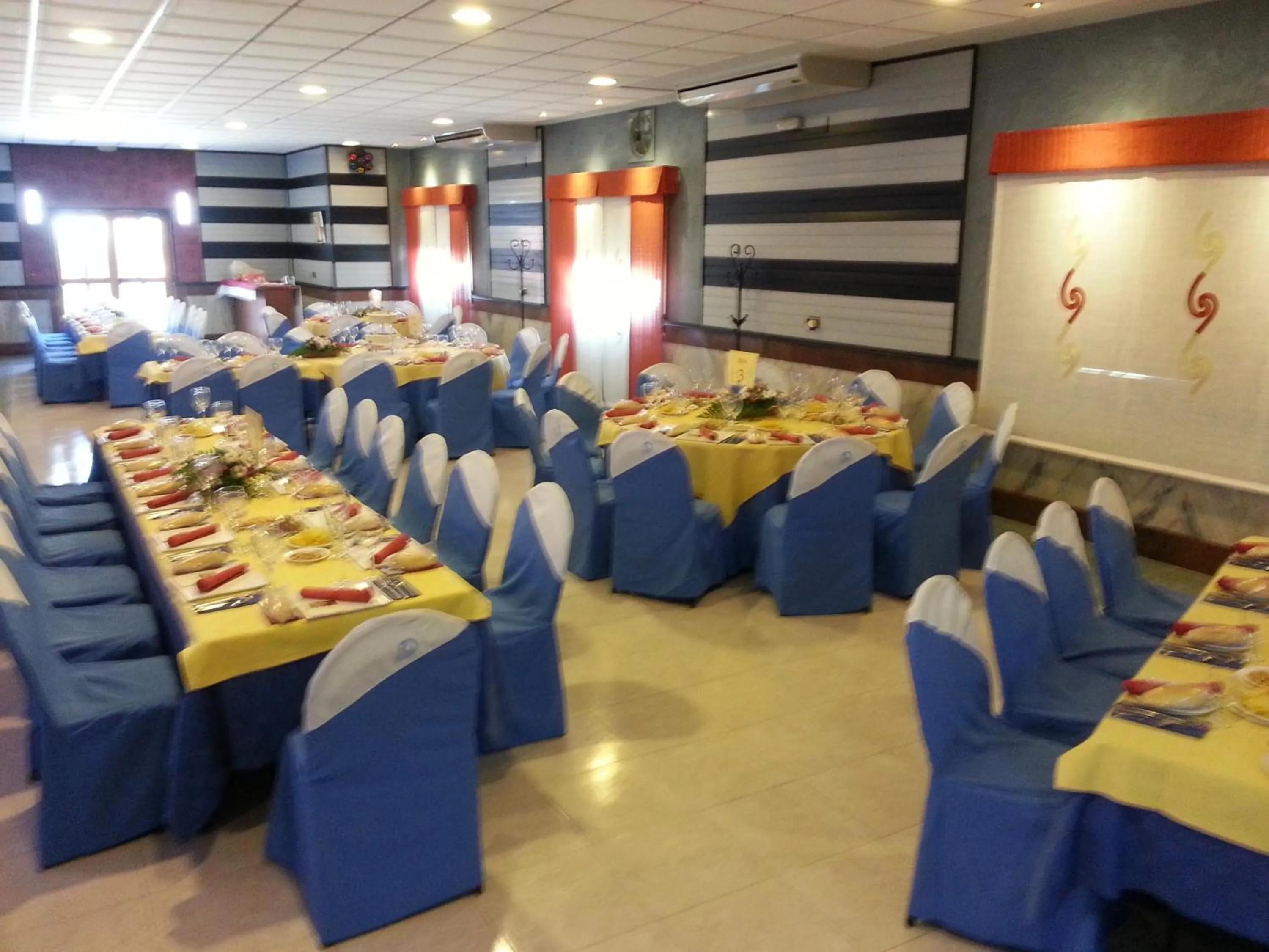 Business facilities in Hotel La Moraleda - Complejo Las Delicias