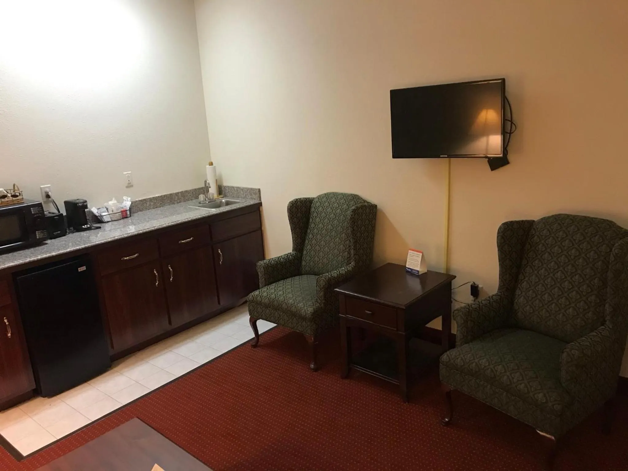 Coffee/tea facilities in Ramada by Wyndham Ligonier