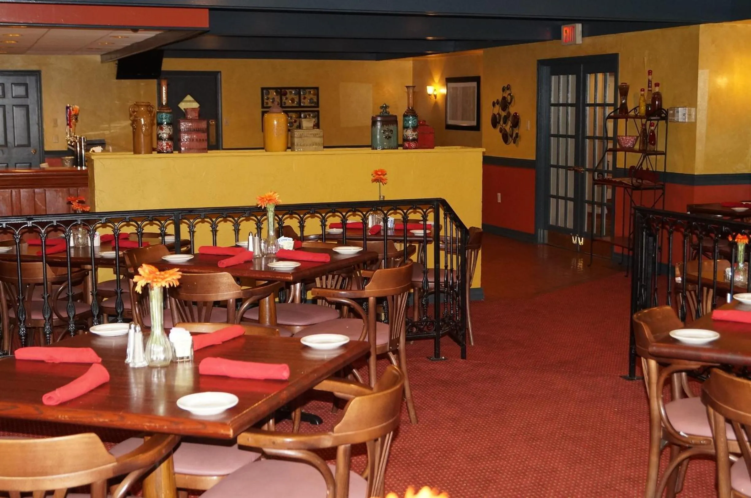 Restaurant/places to eat in Ramada by Wyndham Ligonier