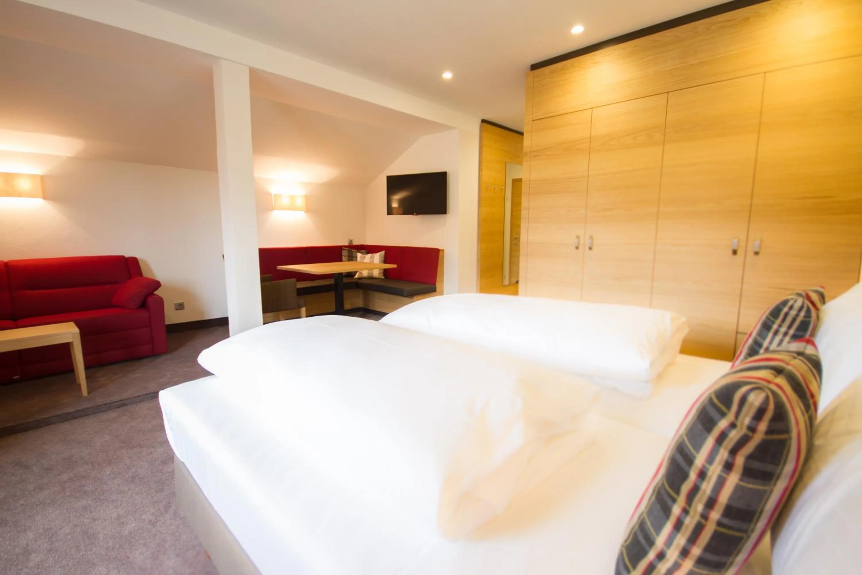 Bedroom, Bed in Hotel-Gasthof Beim Böckhiasl