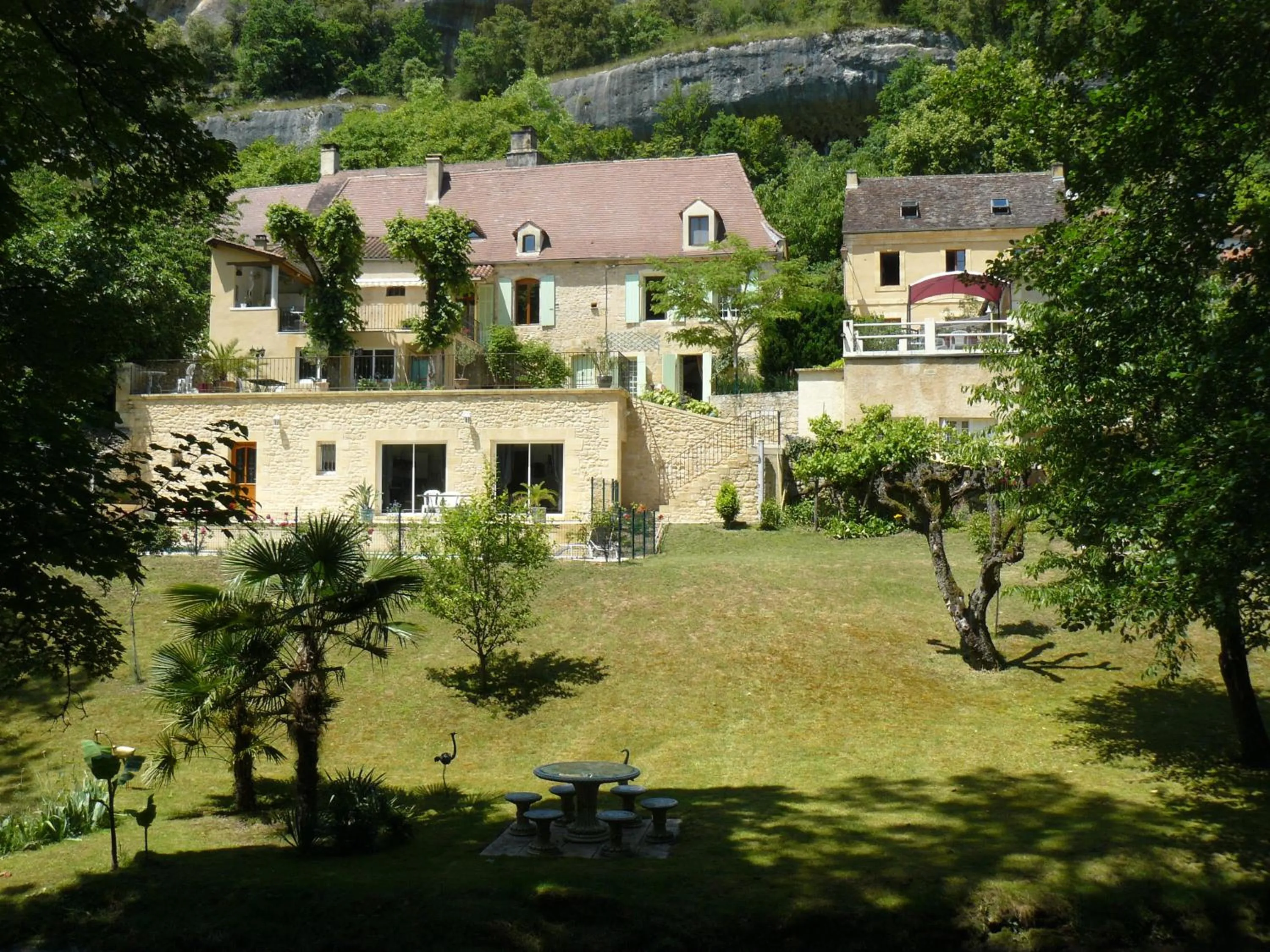 Property building in Chambres d'Hôtes & Gites Pouget