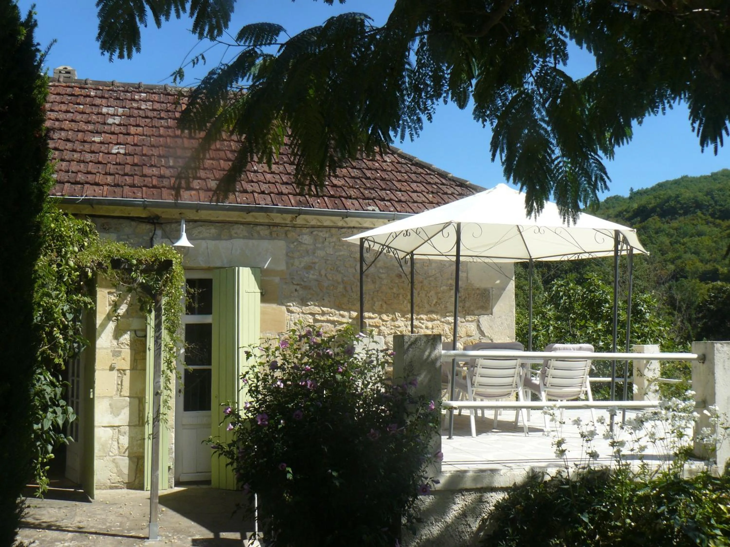 Balcony/Terrace in Chambres d'Hôtes & Gites Pouget