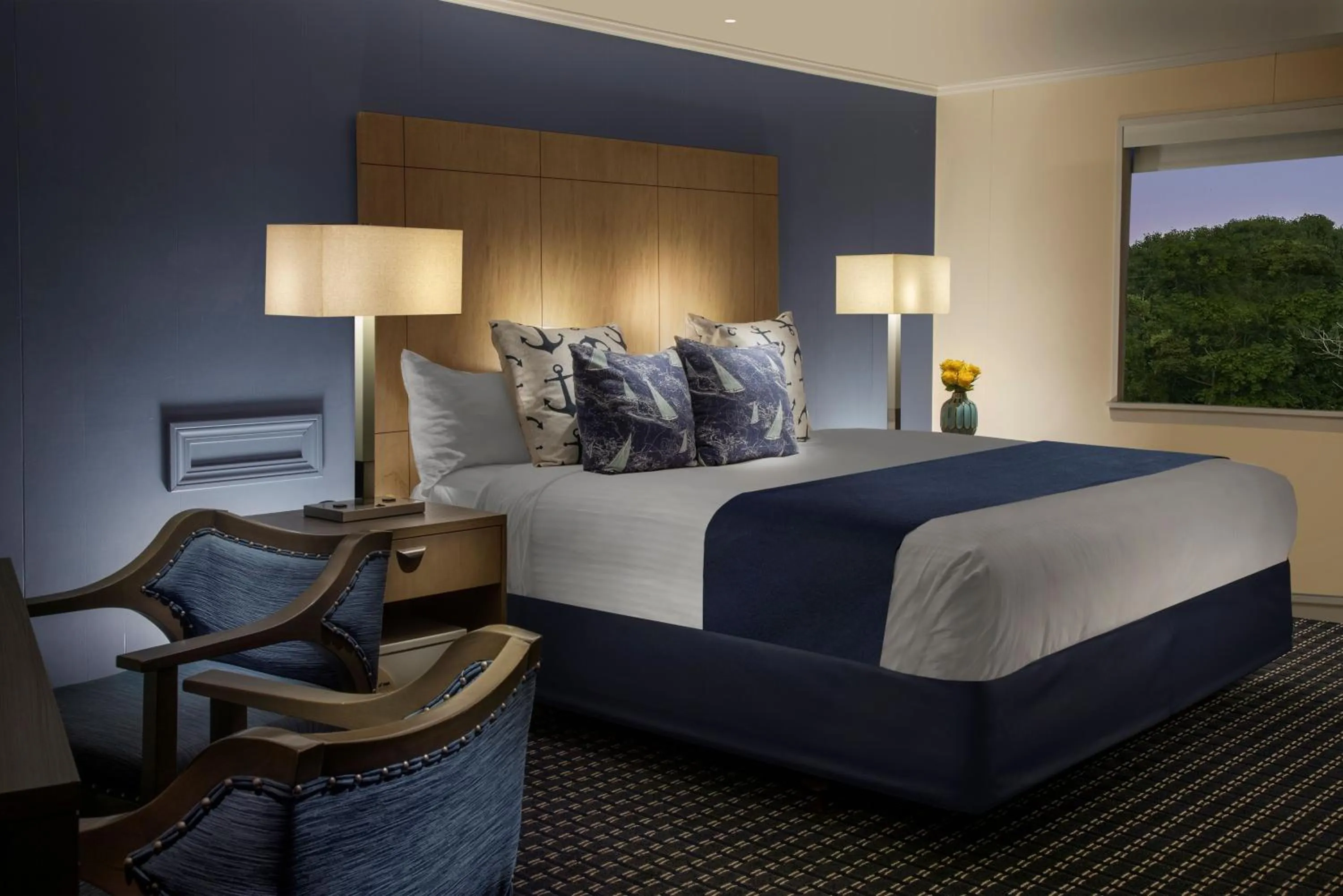 Bed in Ocean Street Inn