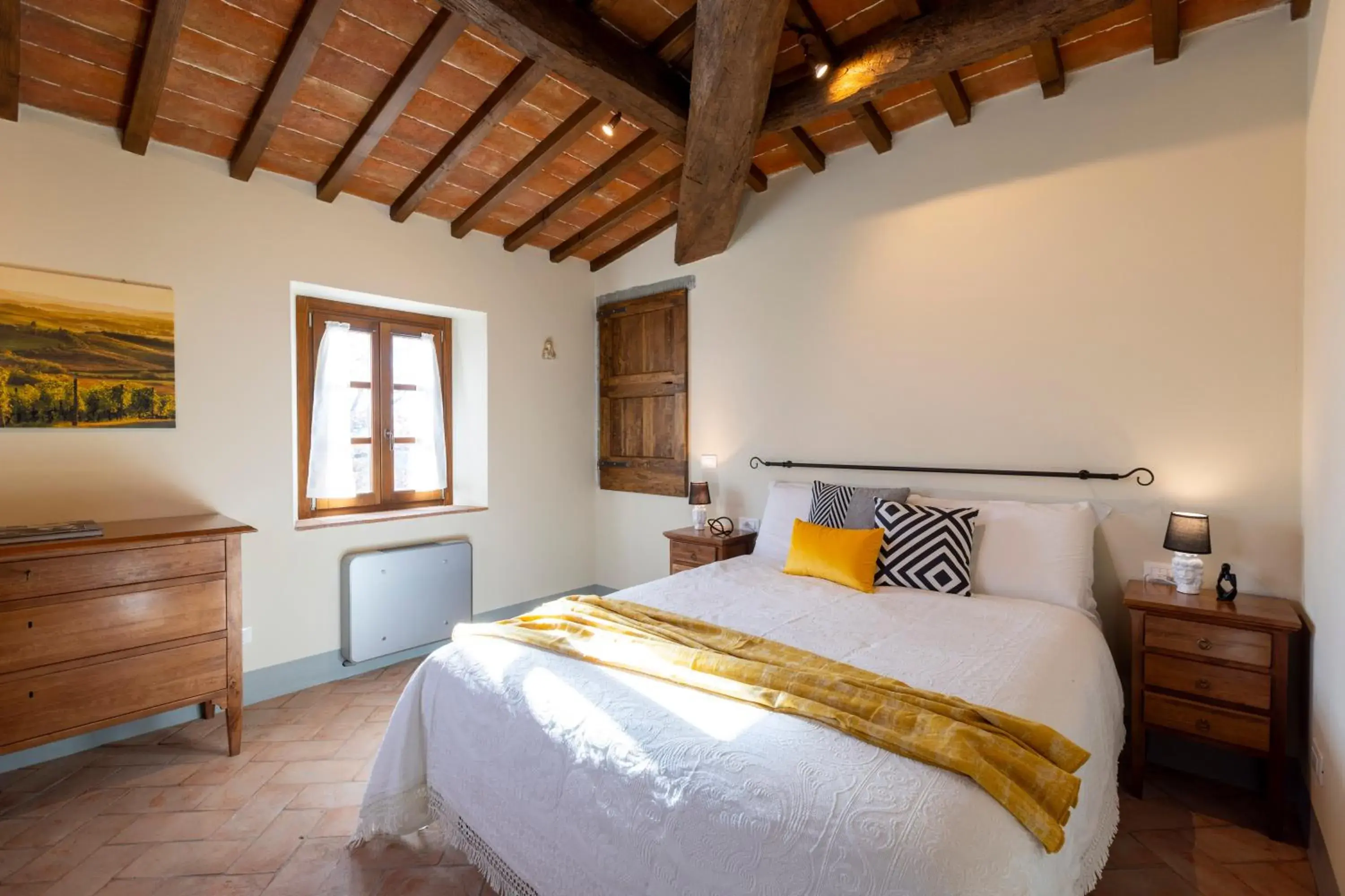 Double Room with Lake View in Podere La Casella Double Room with Lake View in Podere La Casella