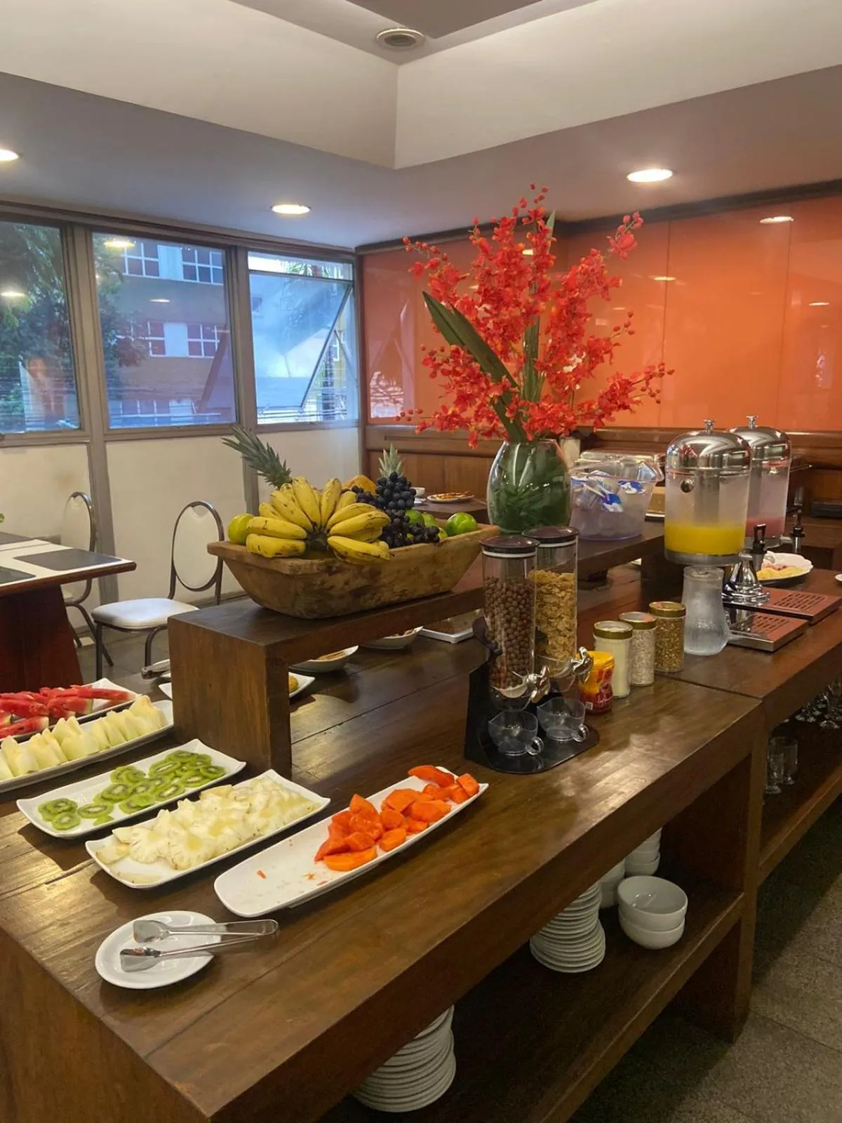 Buffet breakfast in Hotel Oscar Gold Savassi