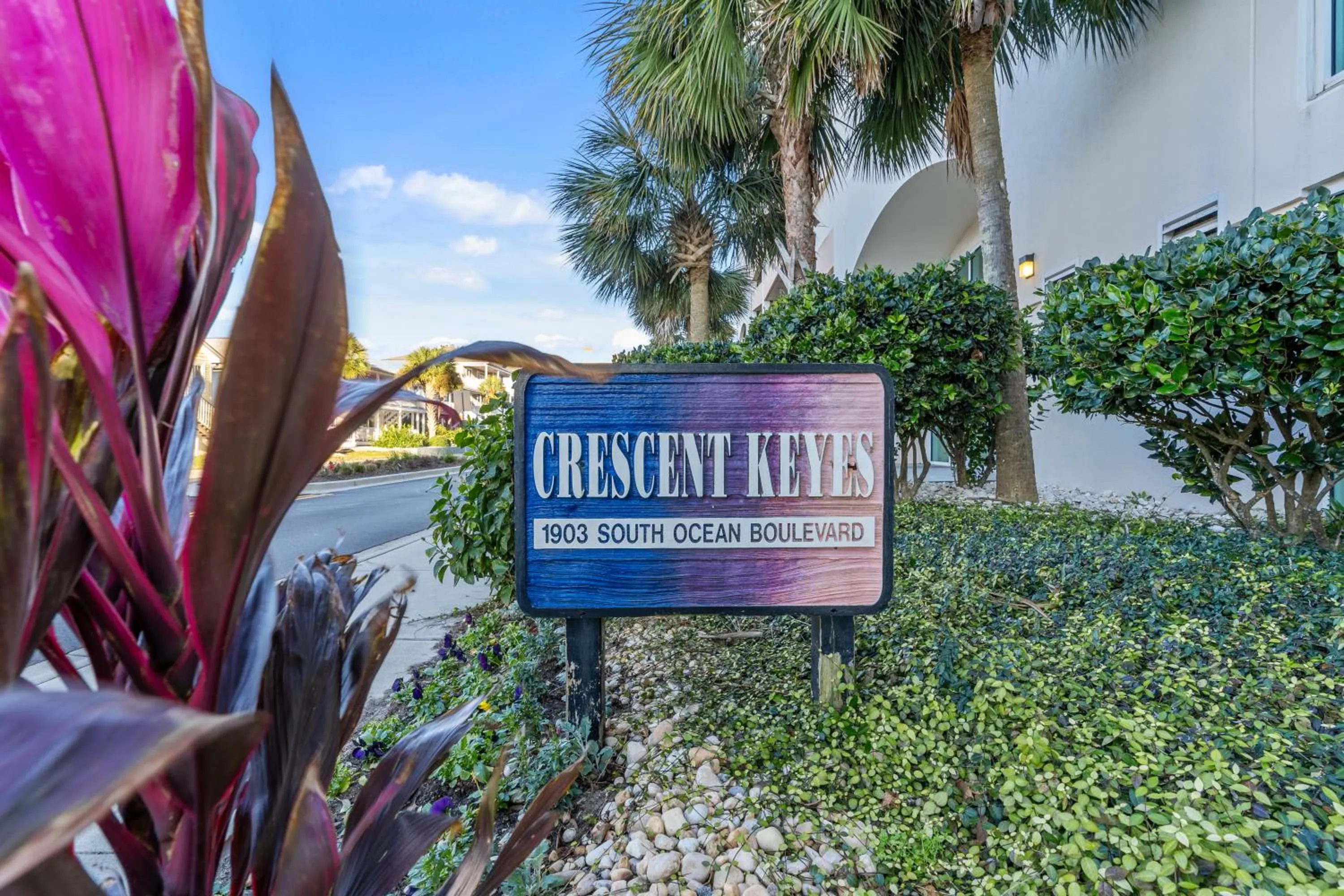 Day in Crescent Beauty