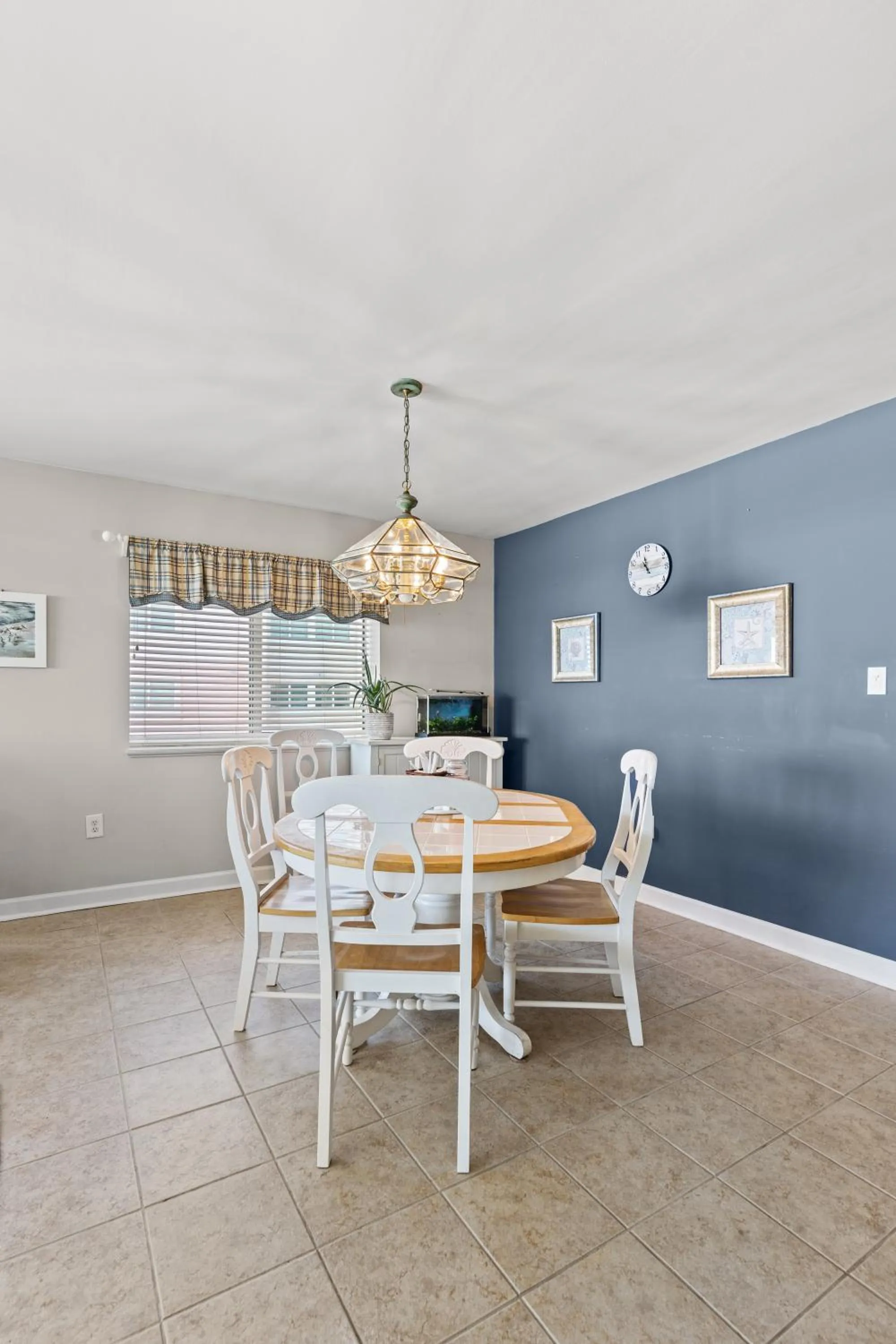 Living room in Crescent Beauty
