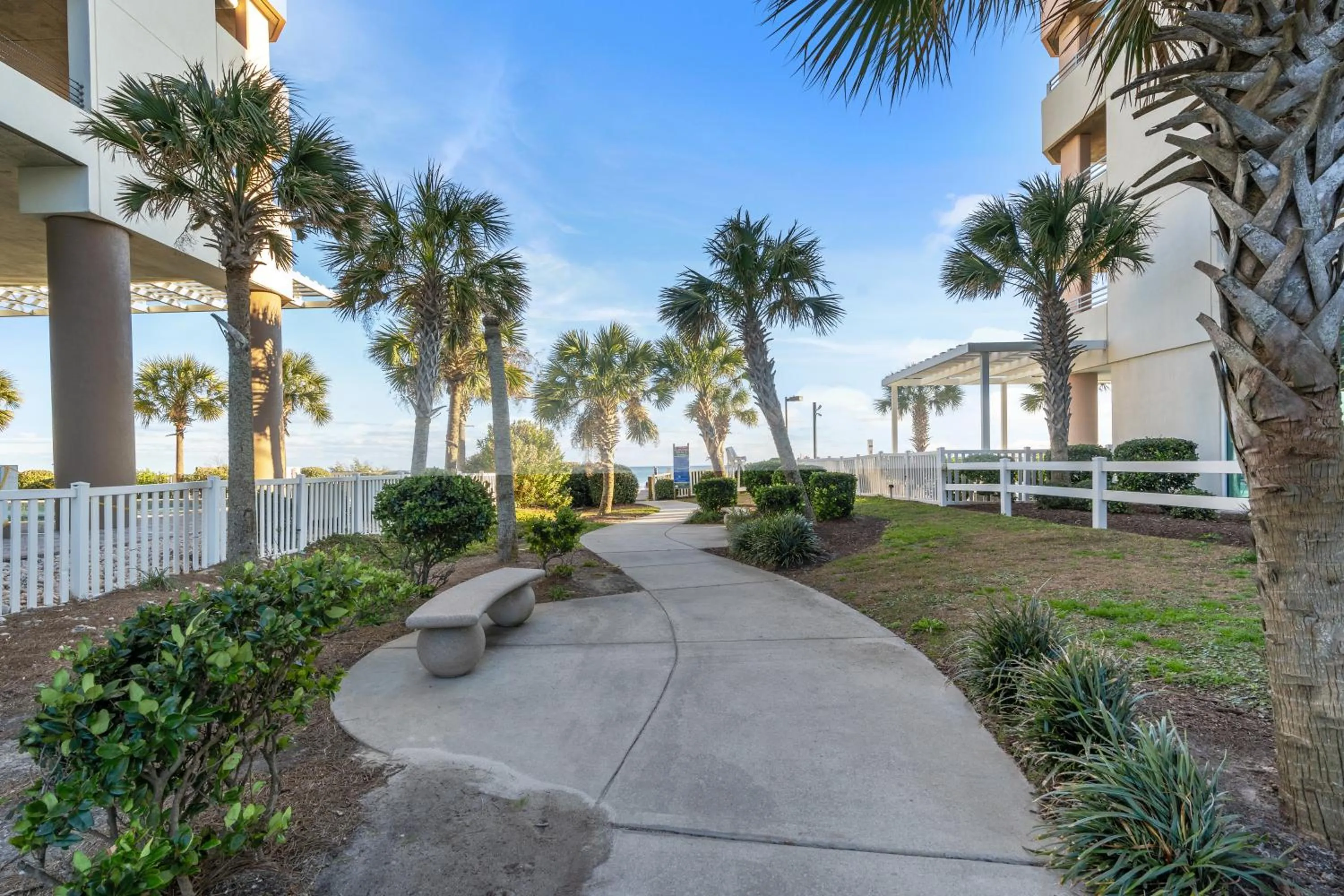 Property building in Crescent Beauty