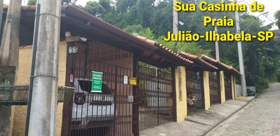 Casinhas na Praia do Julião em Ilhabela SP