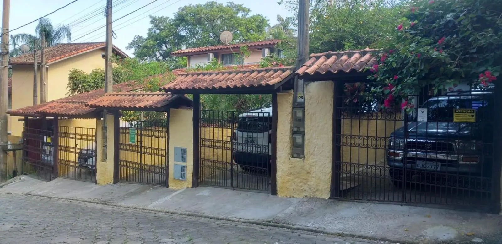 Casinhas na Praia do Julião em Ilhabela SP